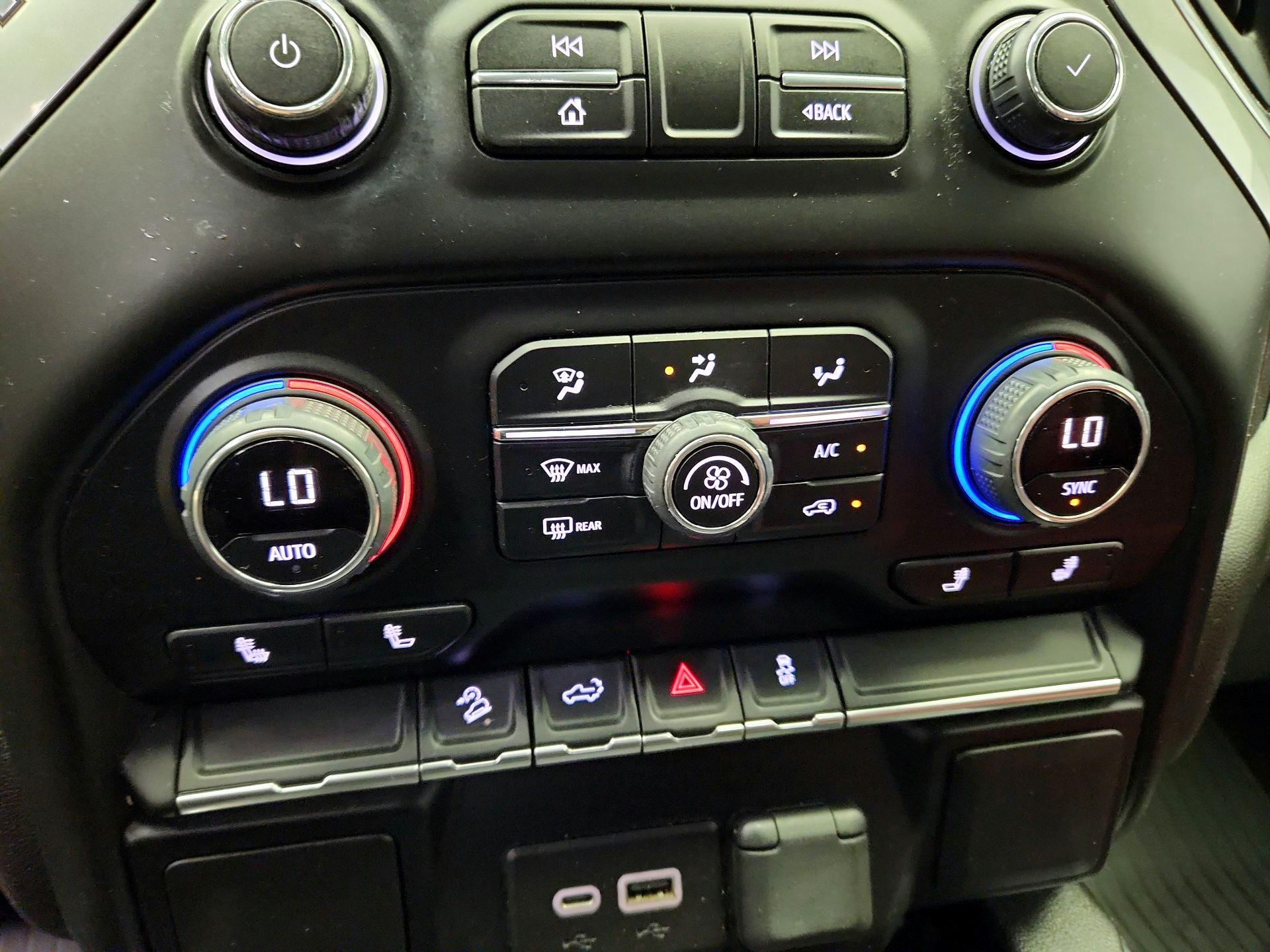 Thumbnail: 2022 Chevrolet Silverado 1500 - 16