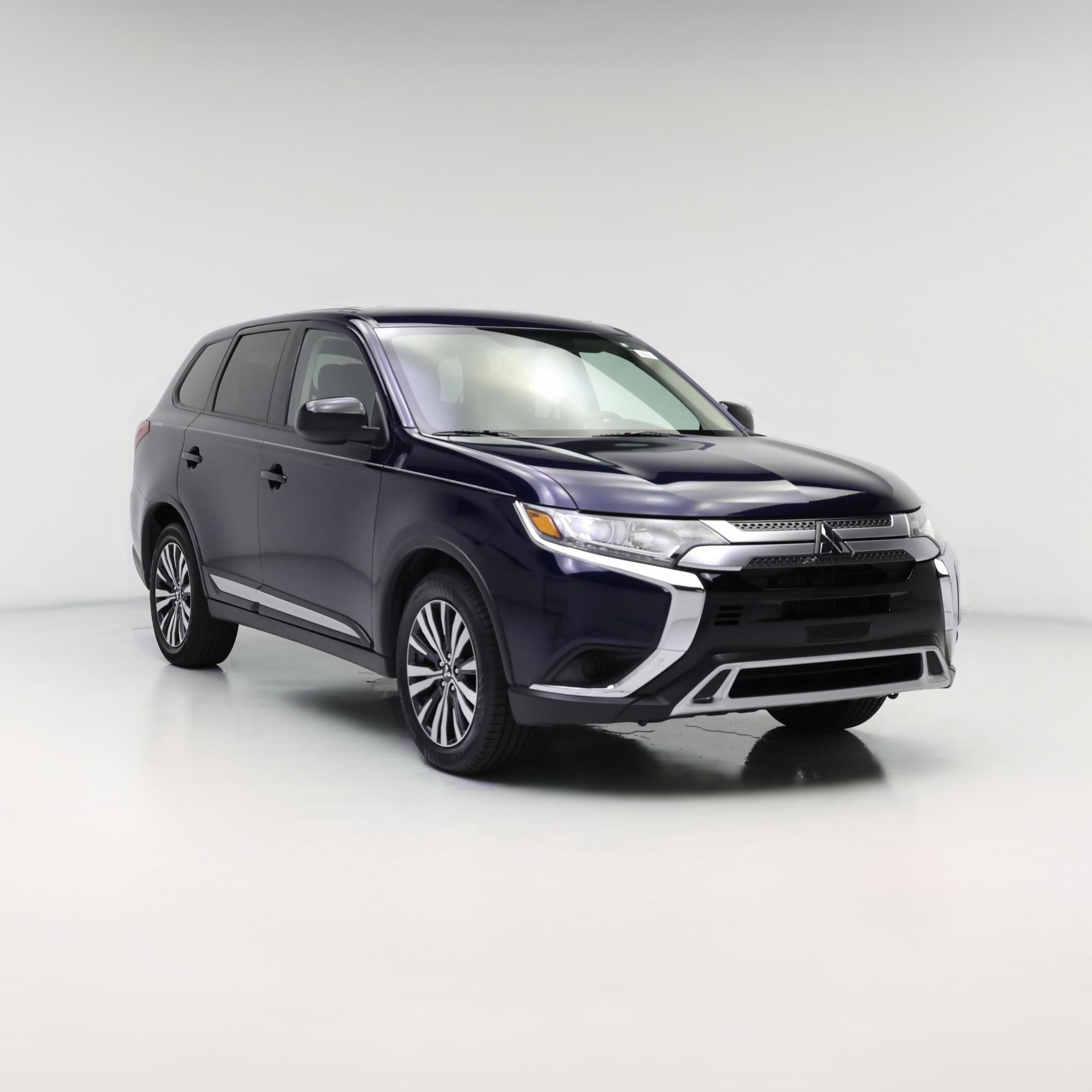 Thumbnail: 2020 Mitsubishi Outlander - 1