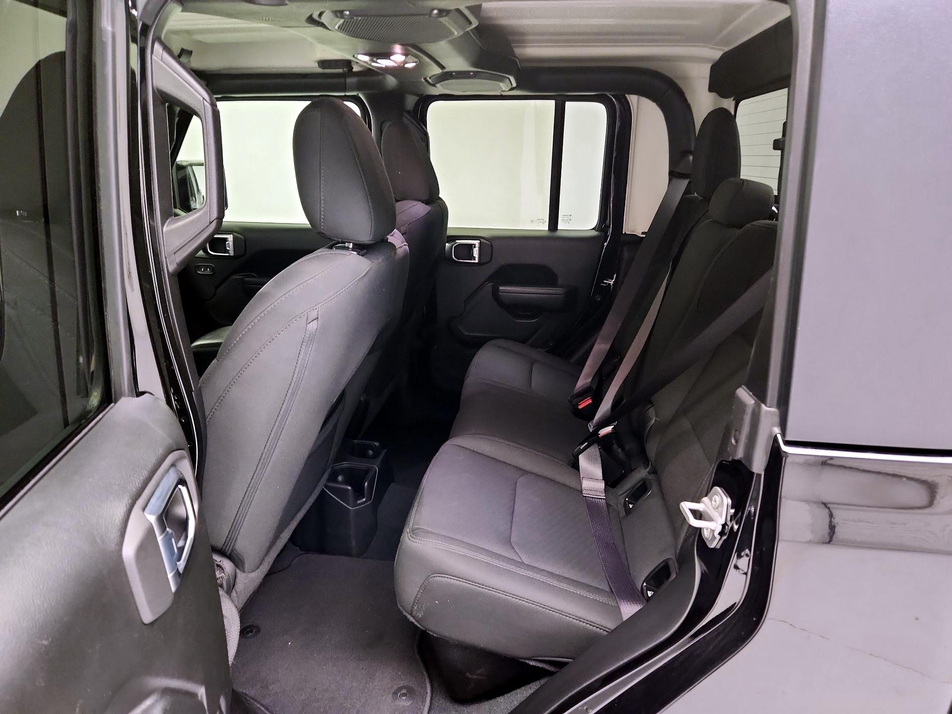 Thumbnail: 2022 Jeep Gladiator - 19