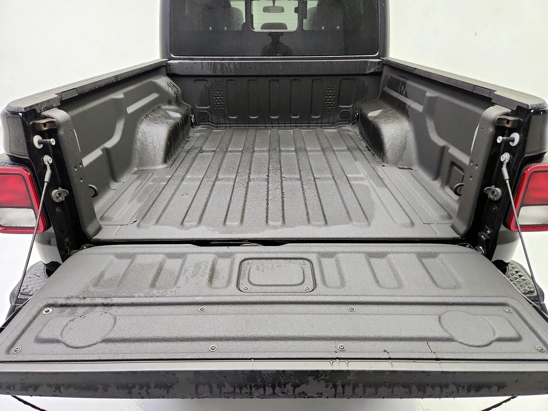 Thumbnail: 2022 Jeep Gladiator - 20