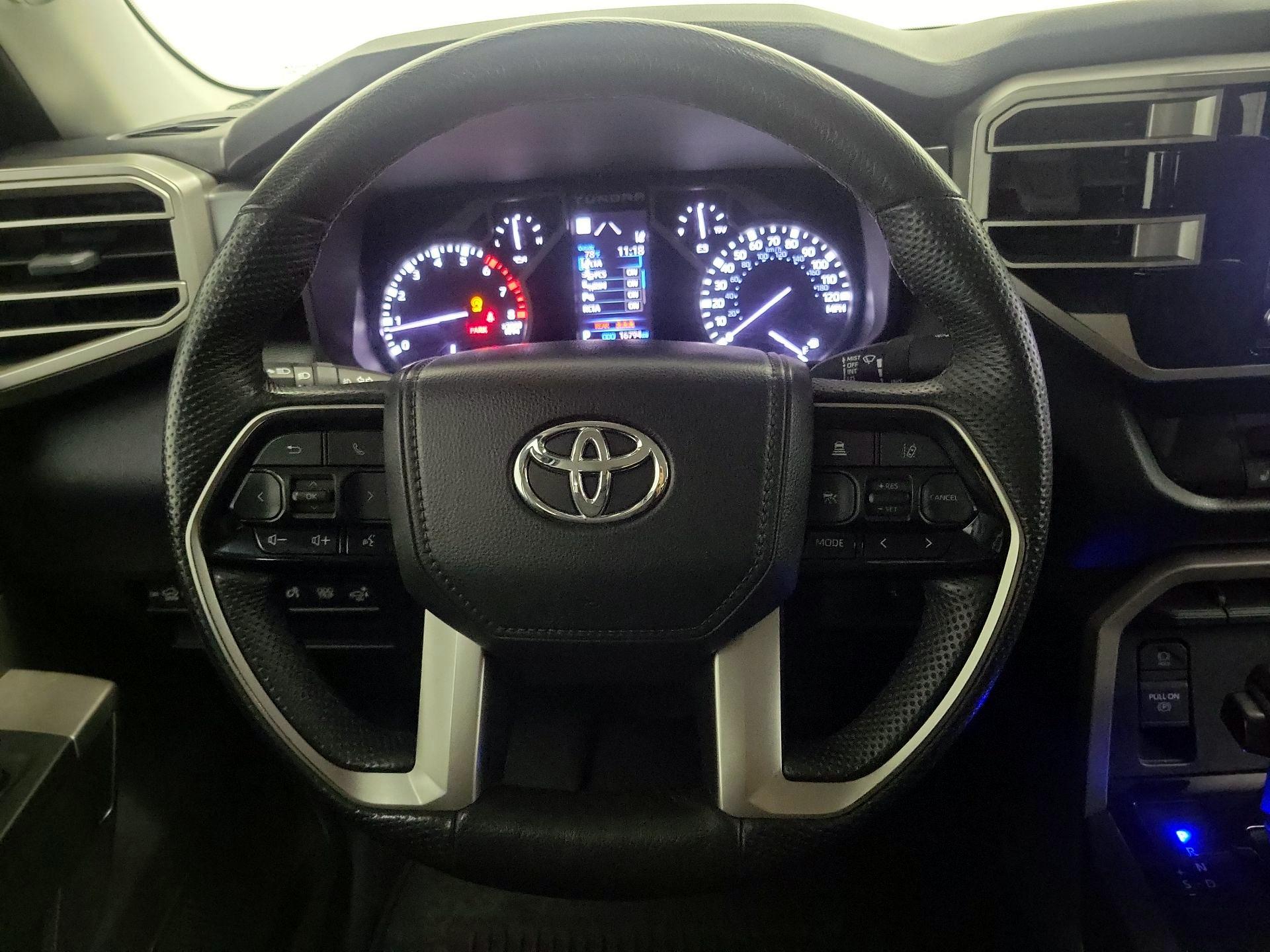 Thumbnail: 2024 Toyota Tundra - 10