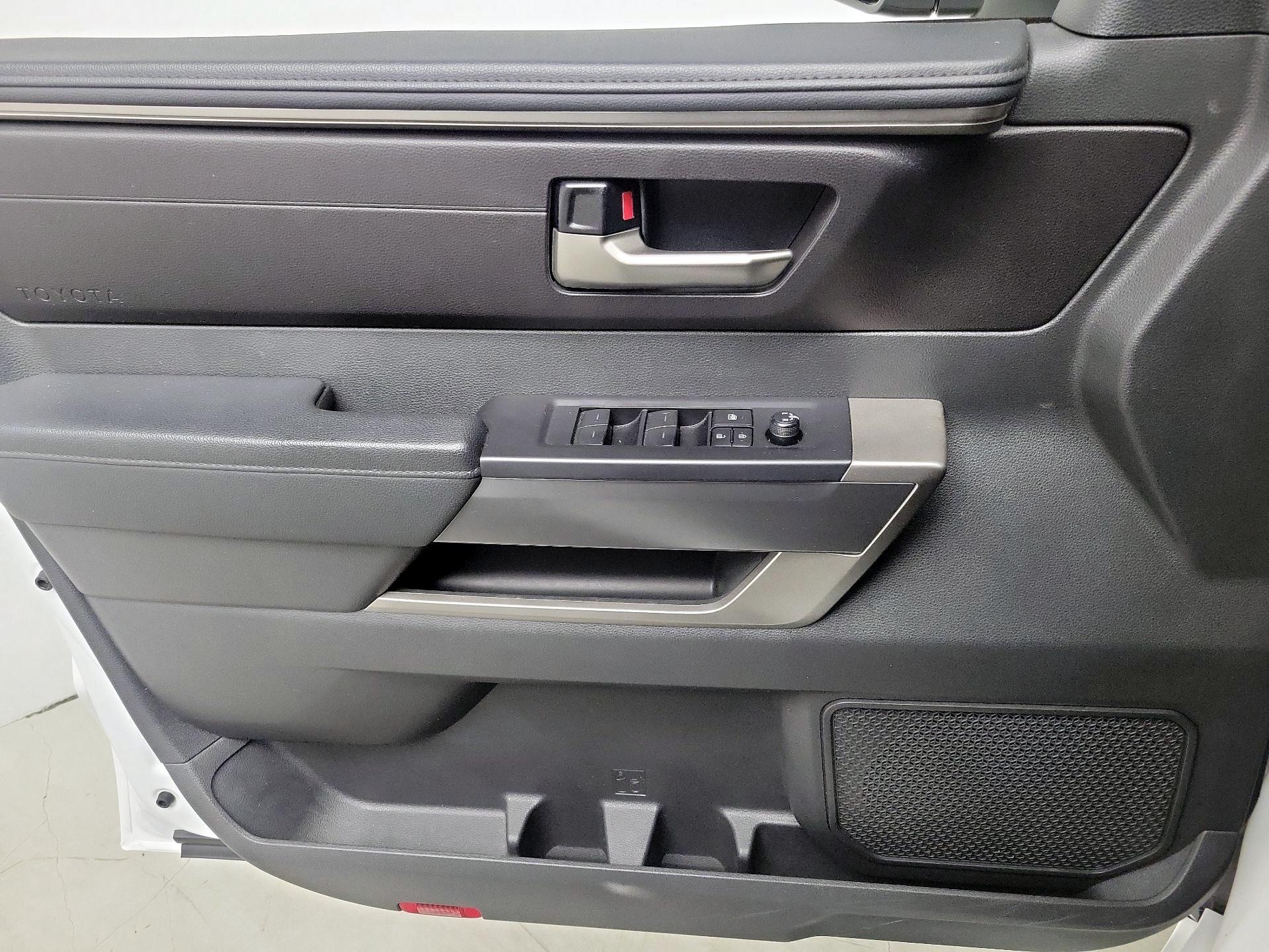 Thumbnail: 2024 Toyota Tundra - 12