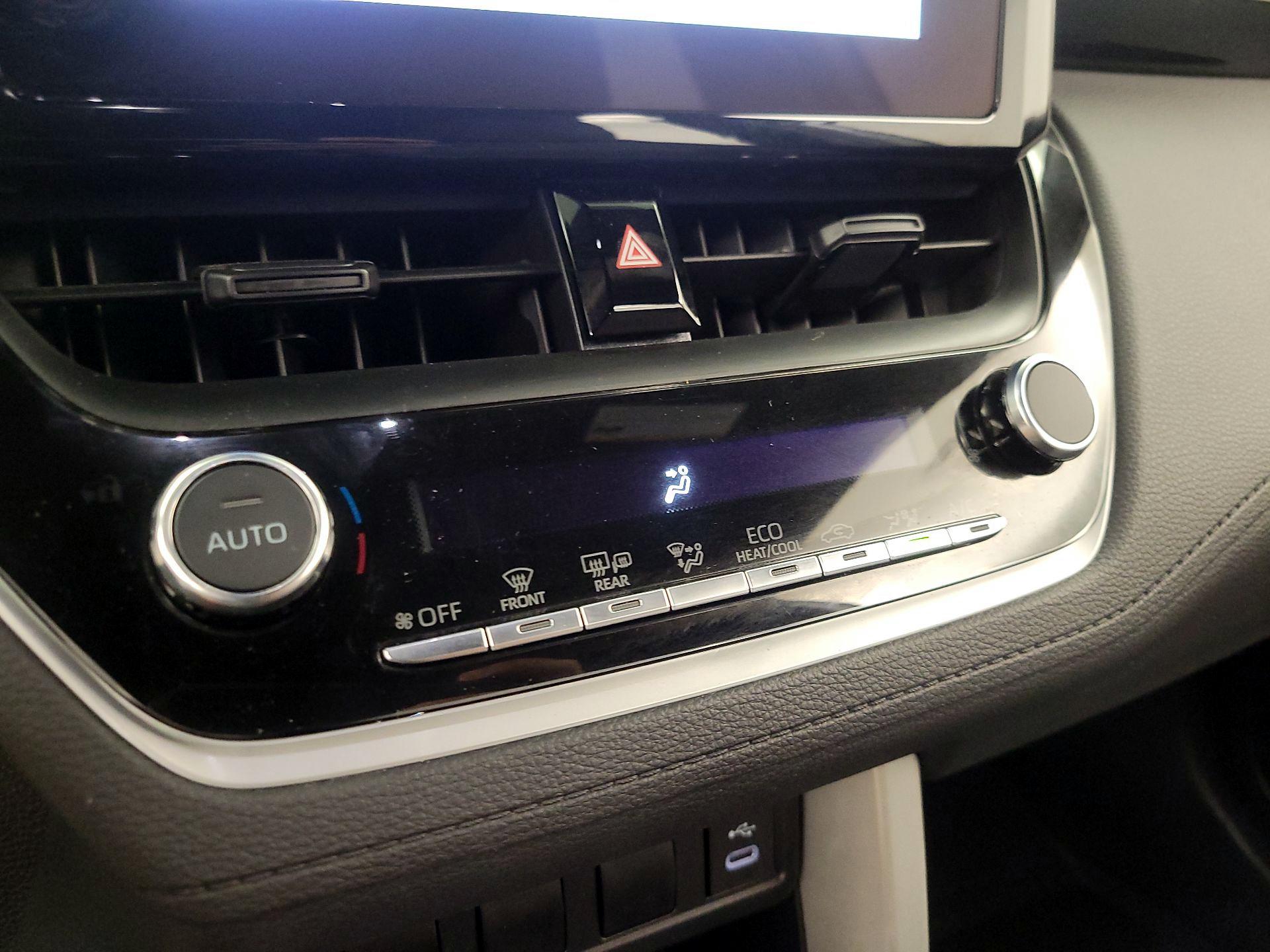 Thumbnail: 2024 Toyota Corolla Cross - 16