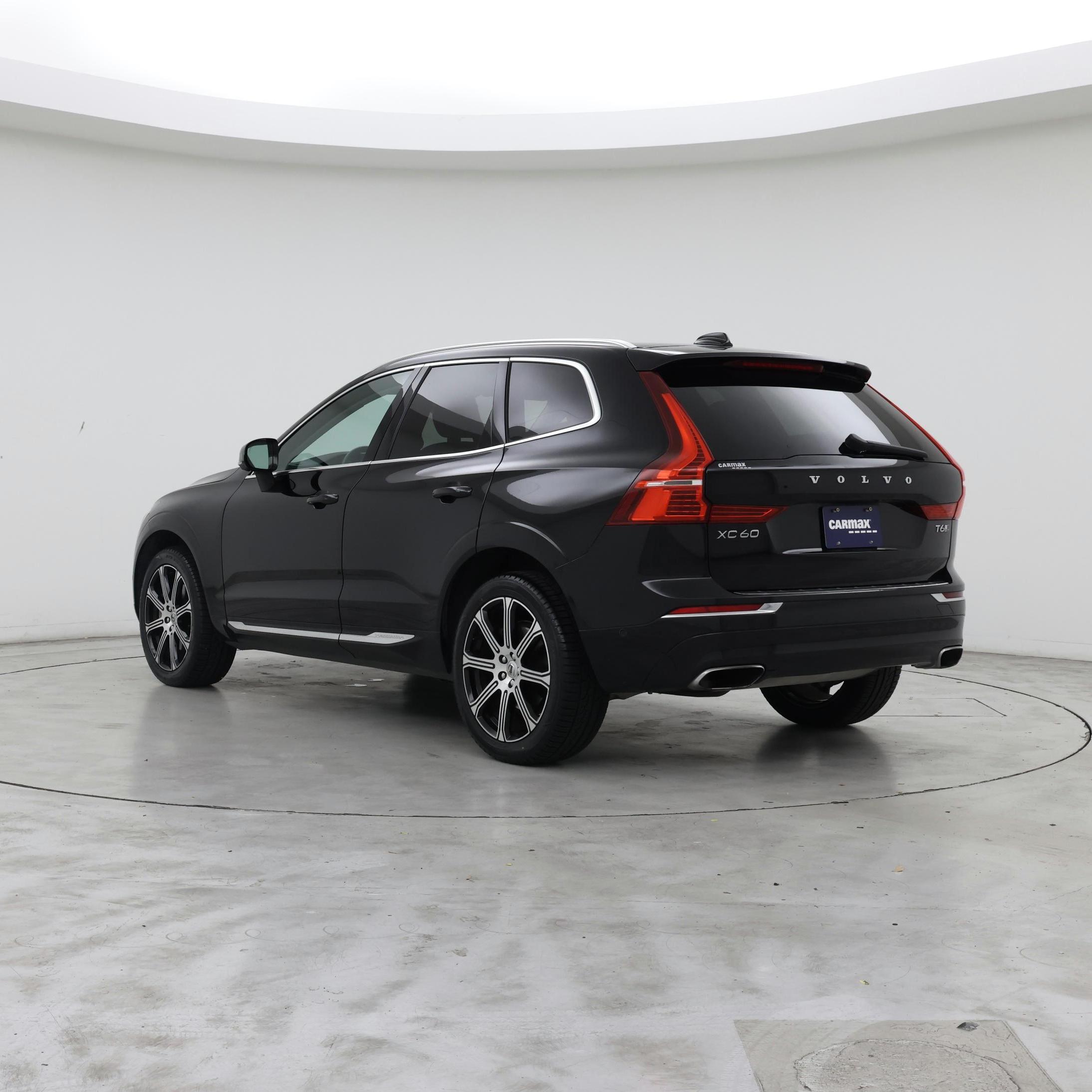 Thumbnail: 2018 Volvo XC60 - 2
