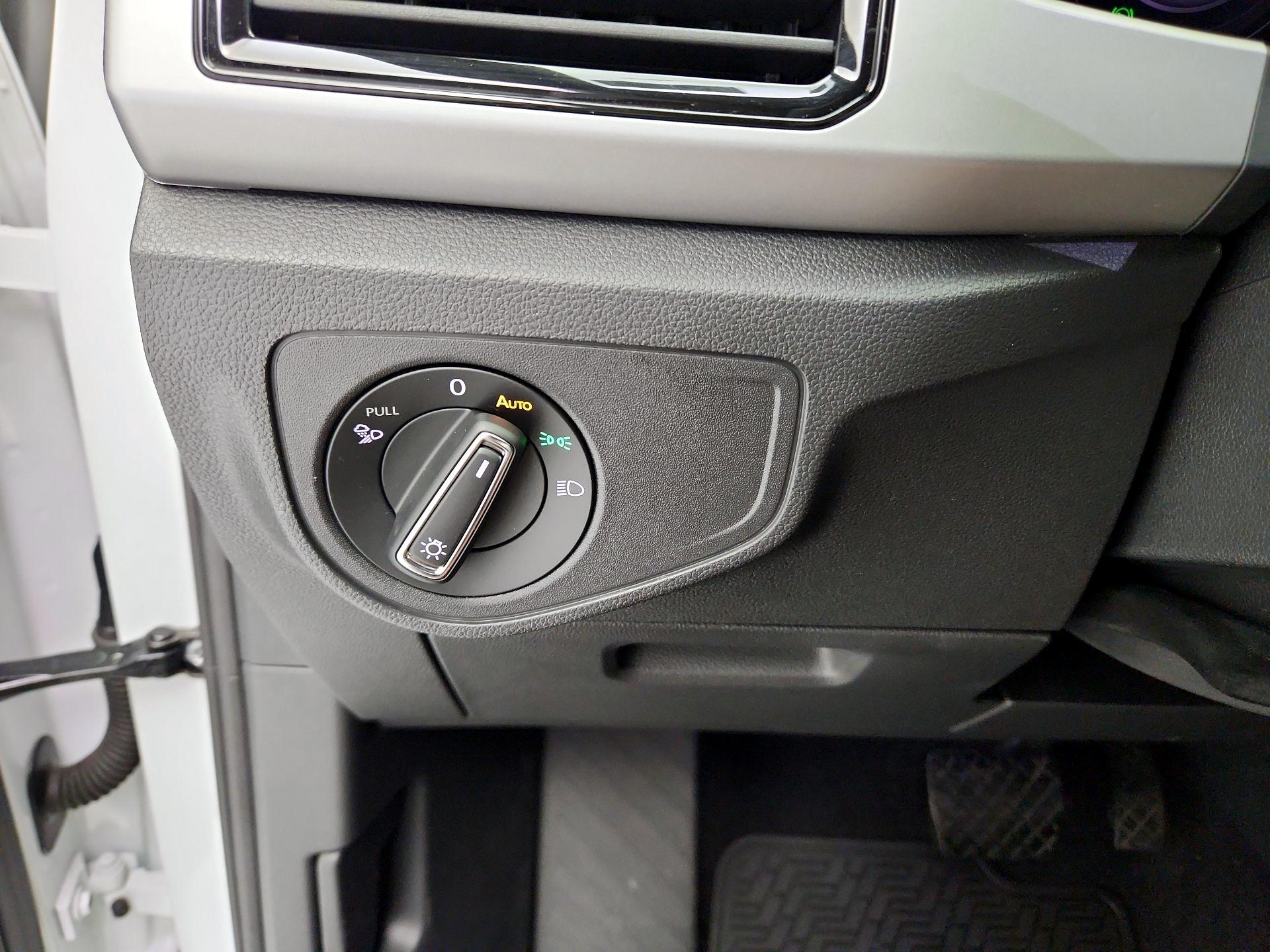 Thumbnail: 2023 Volkswagen Atlas - 13