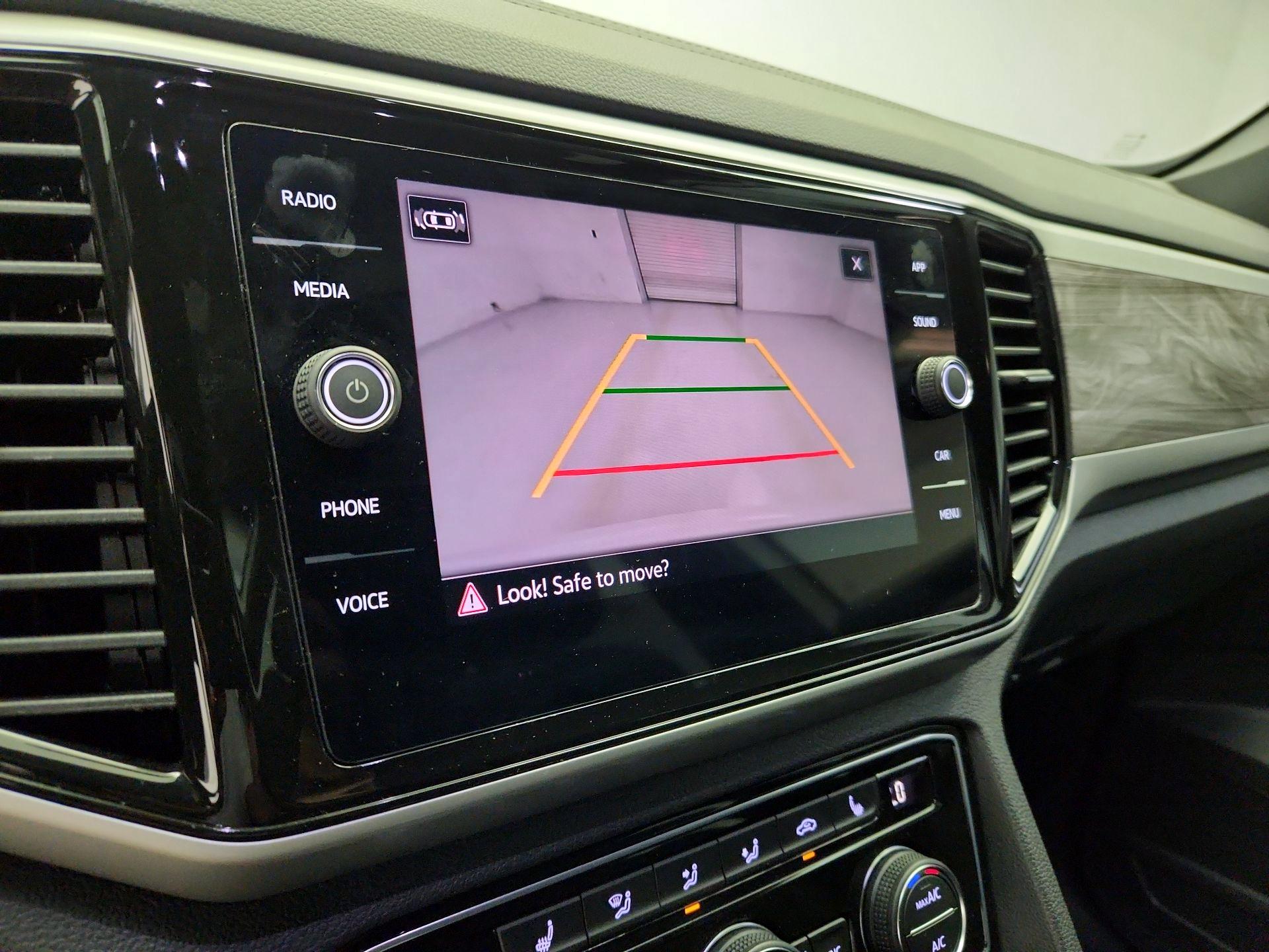 Thumbnail: 2023 Volkswagen Atlas - 14