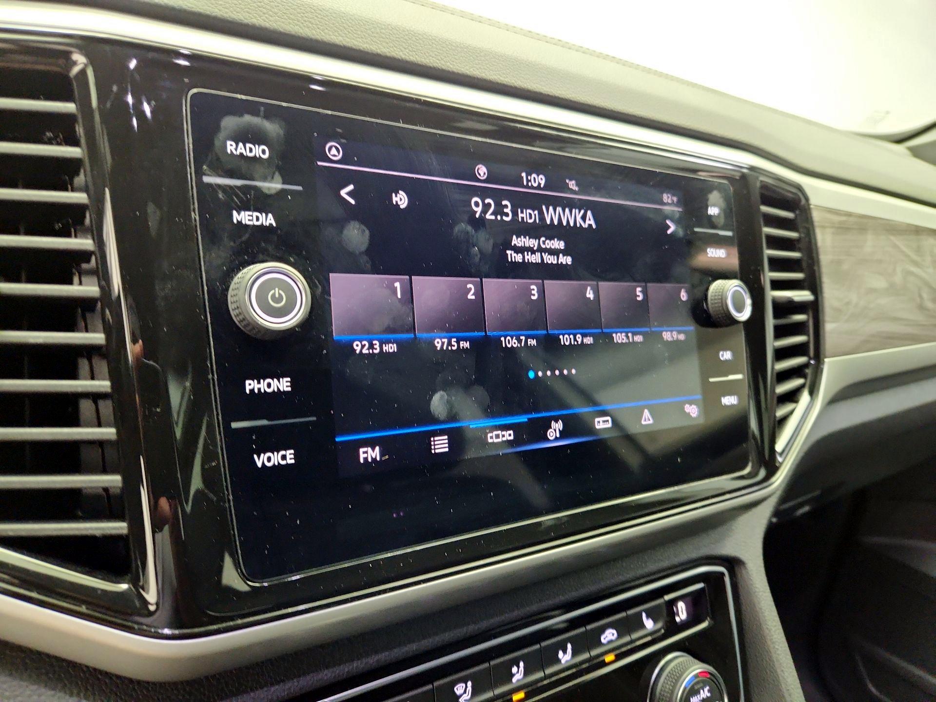 Thumbnail: 2023 Volkswagen Atlas - 15