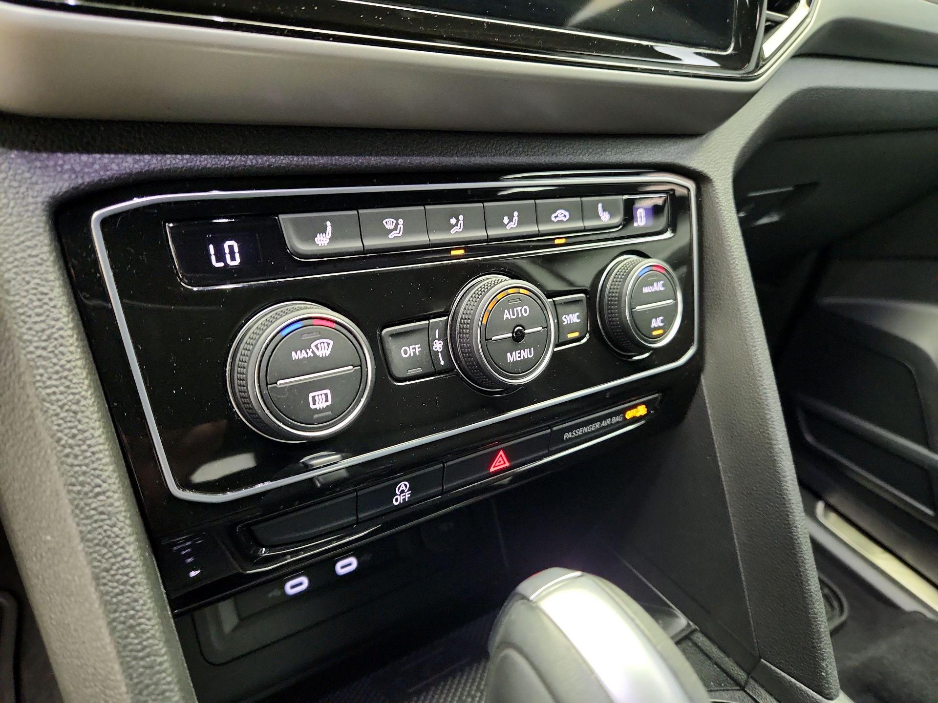 Thumbnail: 2023 Volkswagen Atlas - 16