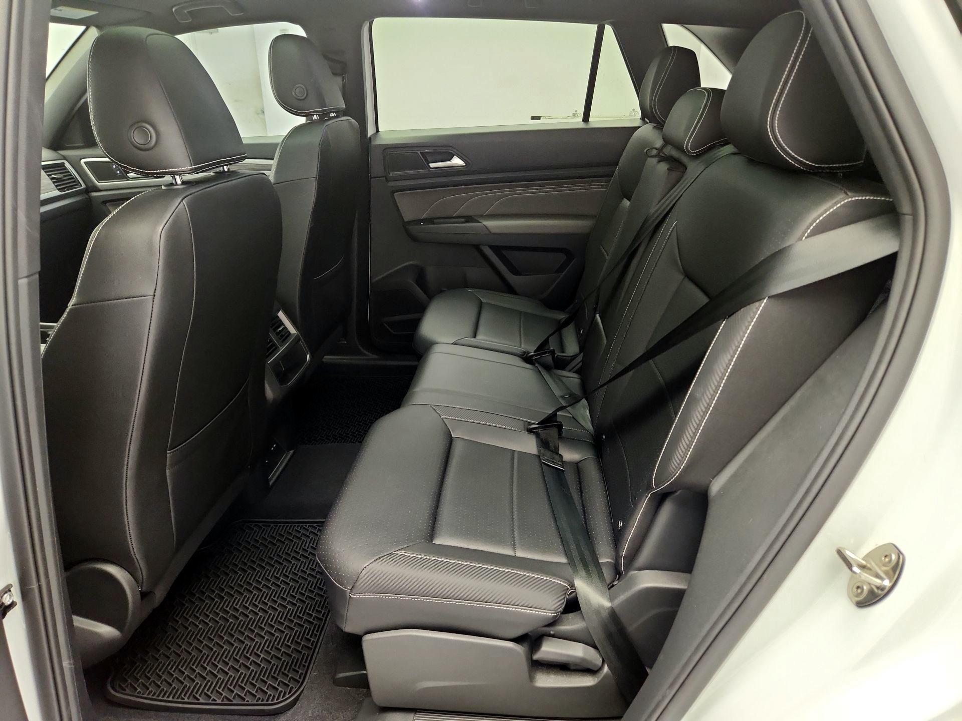 Thumbnail: 2023 Volkswagen Atlas - 20