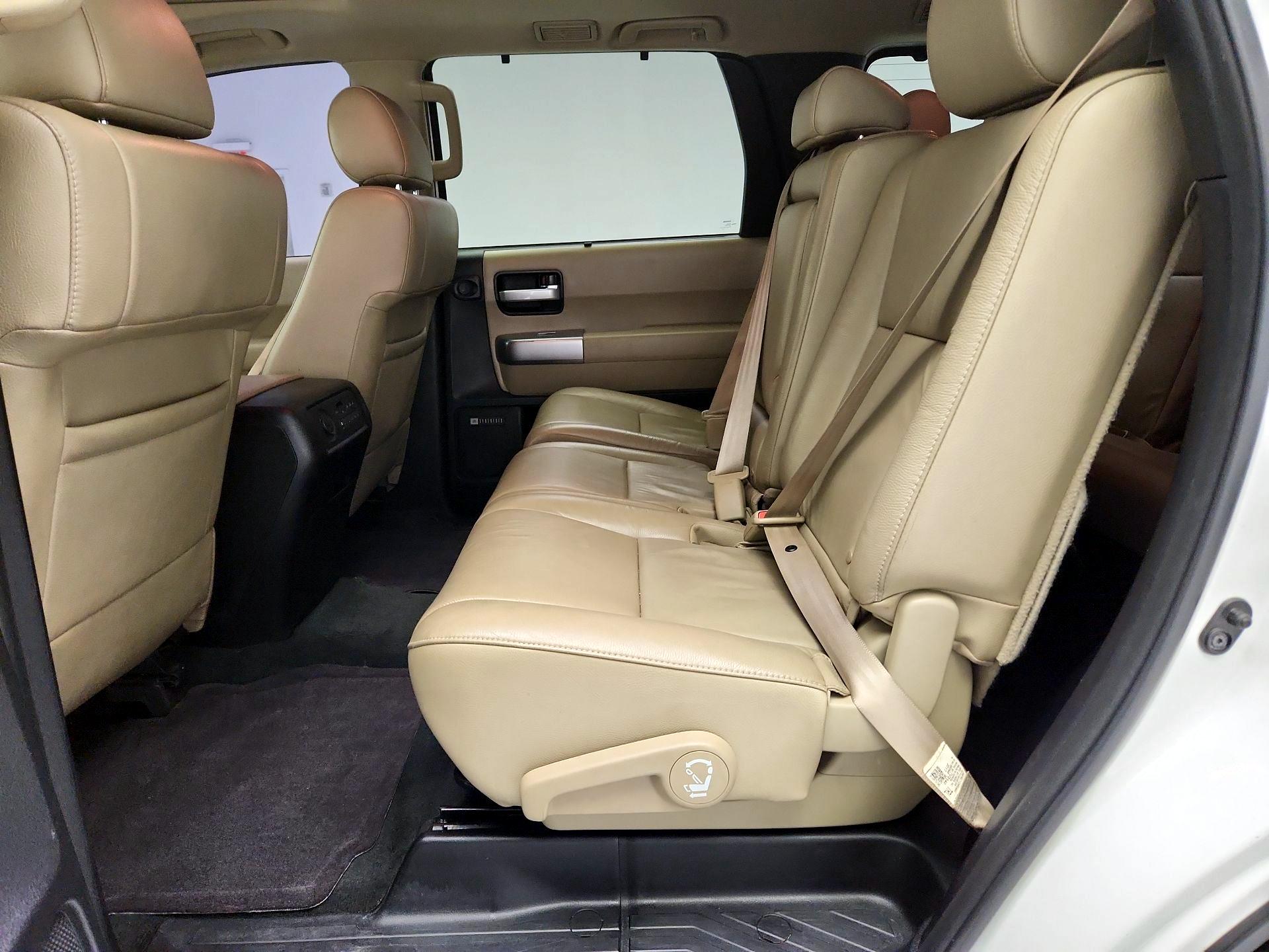 Thumbnail: 2018 Toyota Sequoia - 20