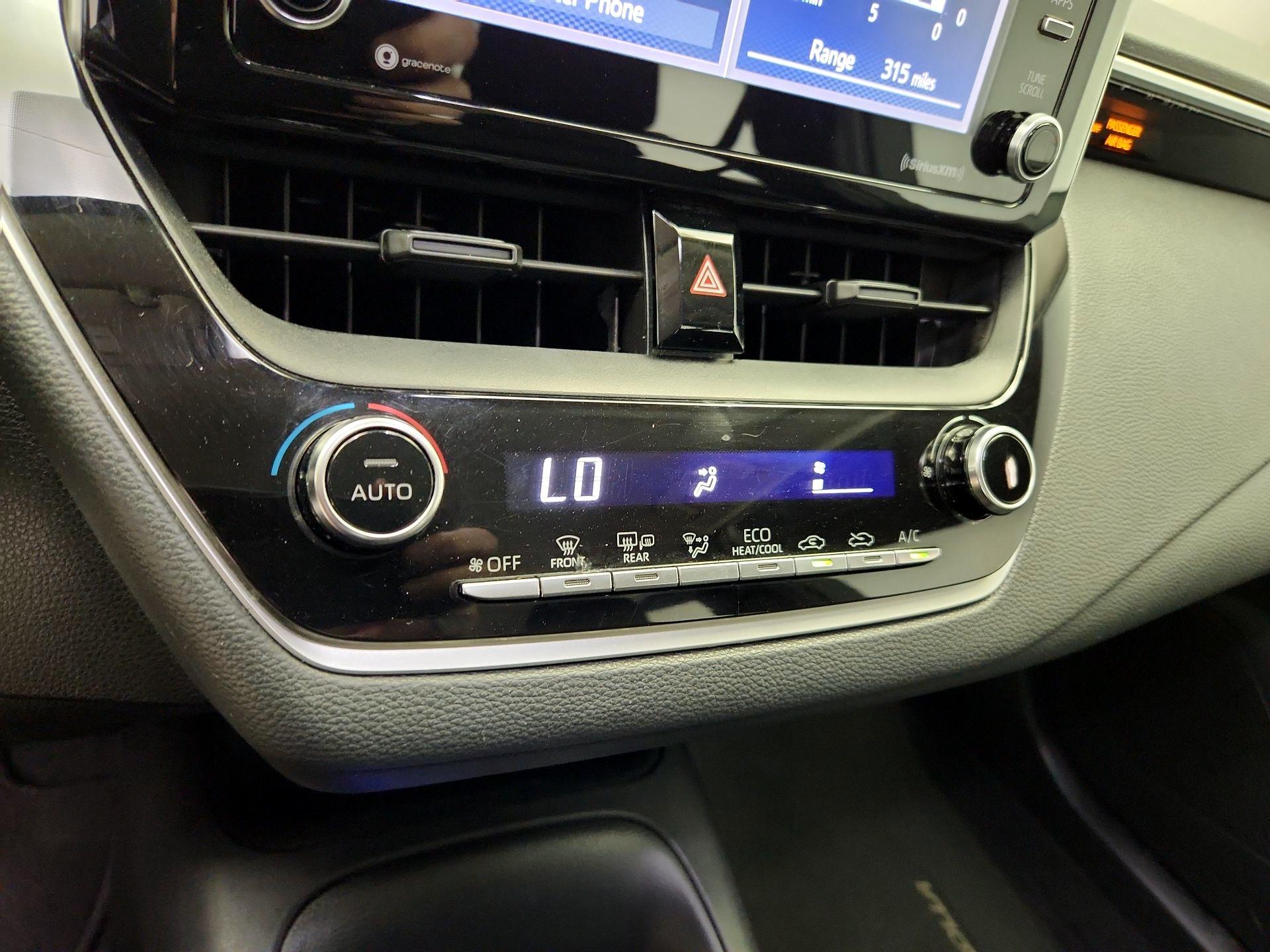 Thumbnail: 2021 Toyota Corolla - 16