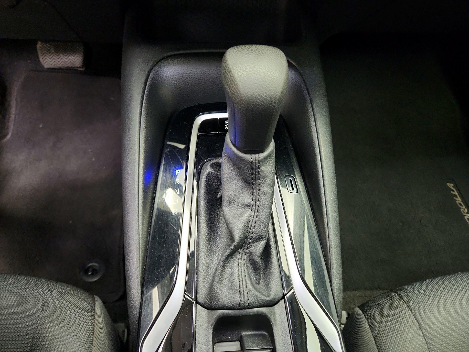 Thumbnail: 2021 Toyota Corolla - 17