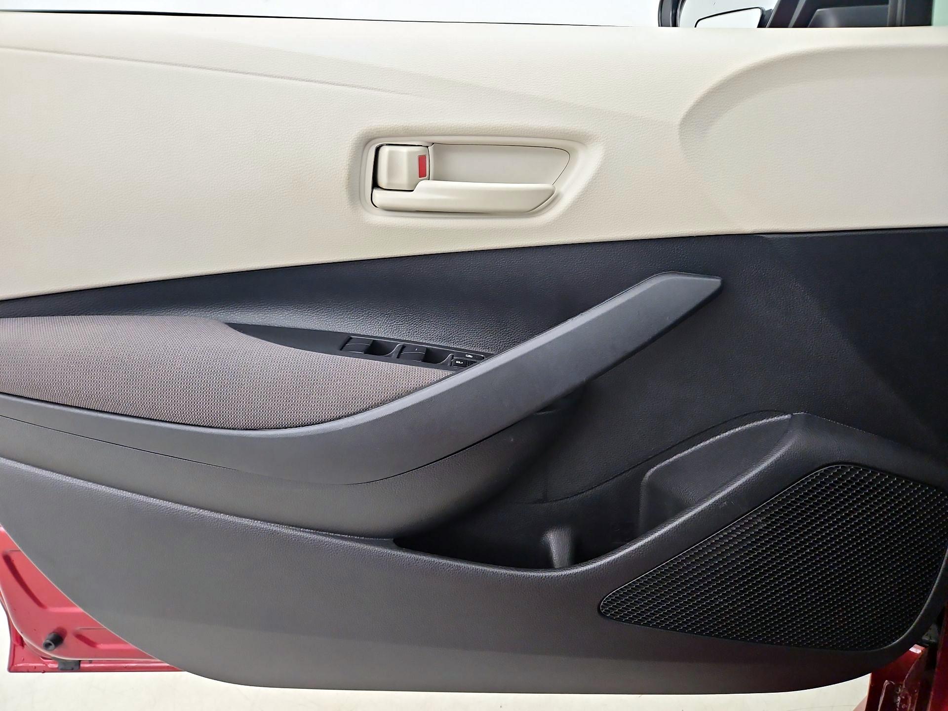 Thumbnail: 2025 Toyota Corolla - 12