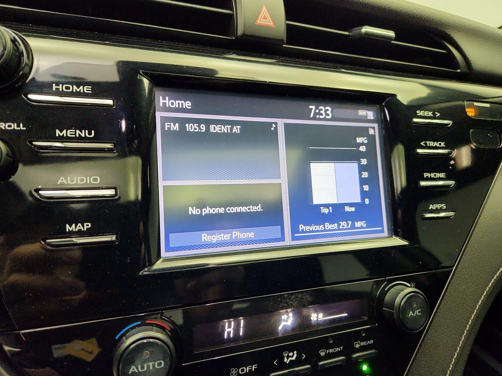 Thumbnail: 2019 Toyota Camry - 15