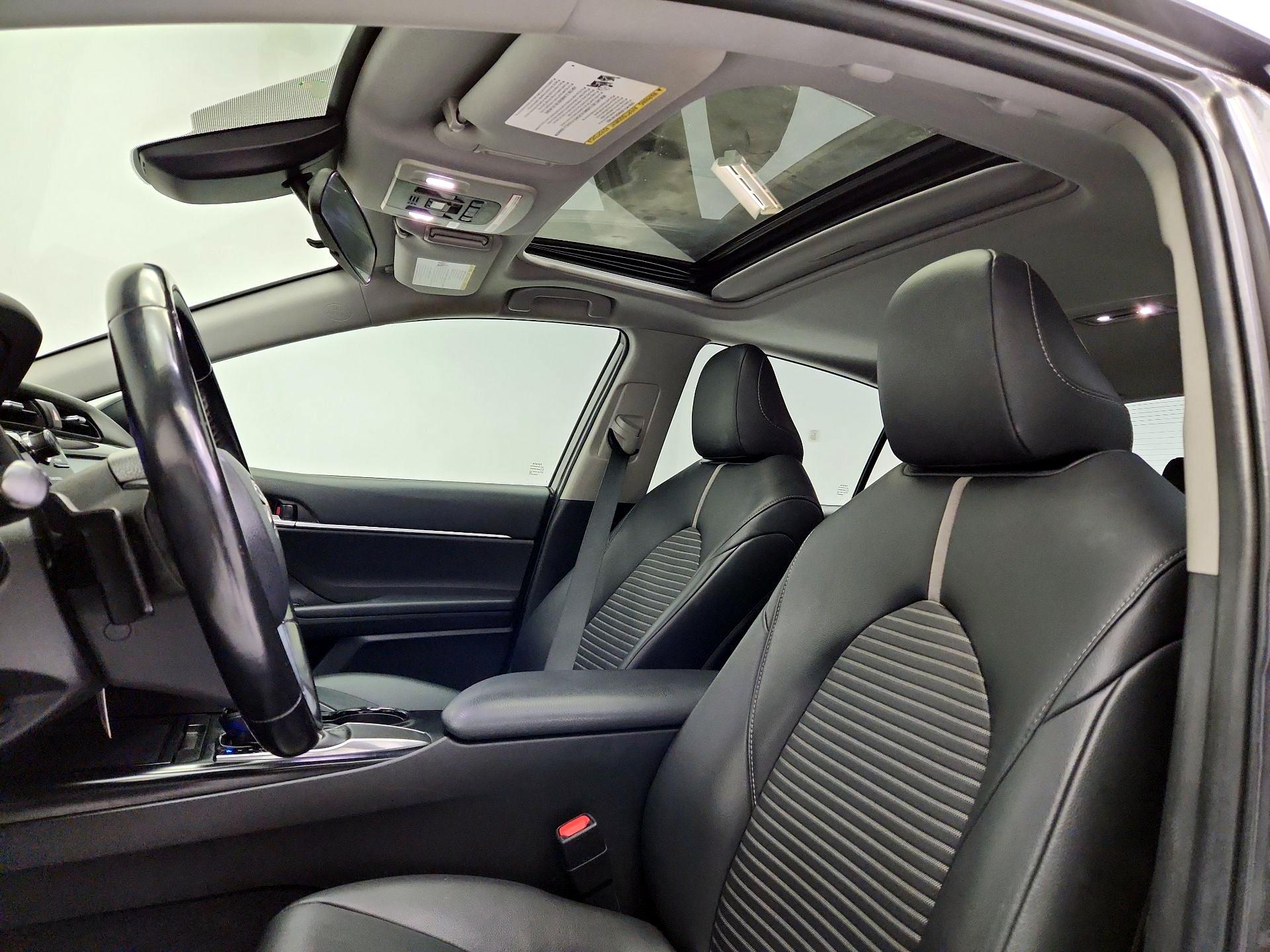 Thumbnail: 2019 Toyota Camry - 19