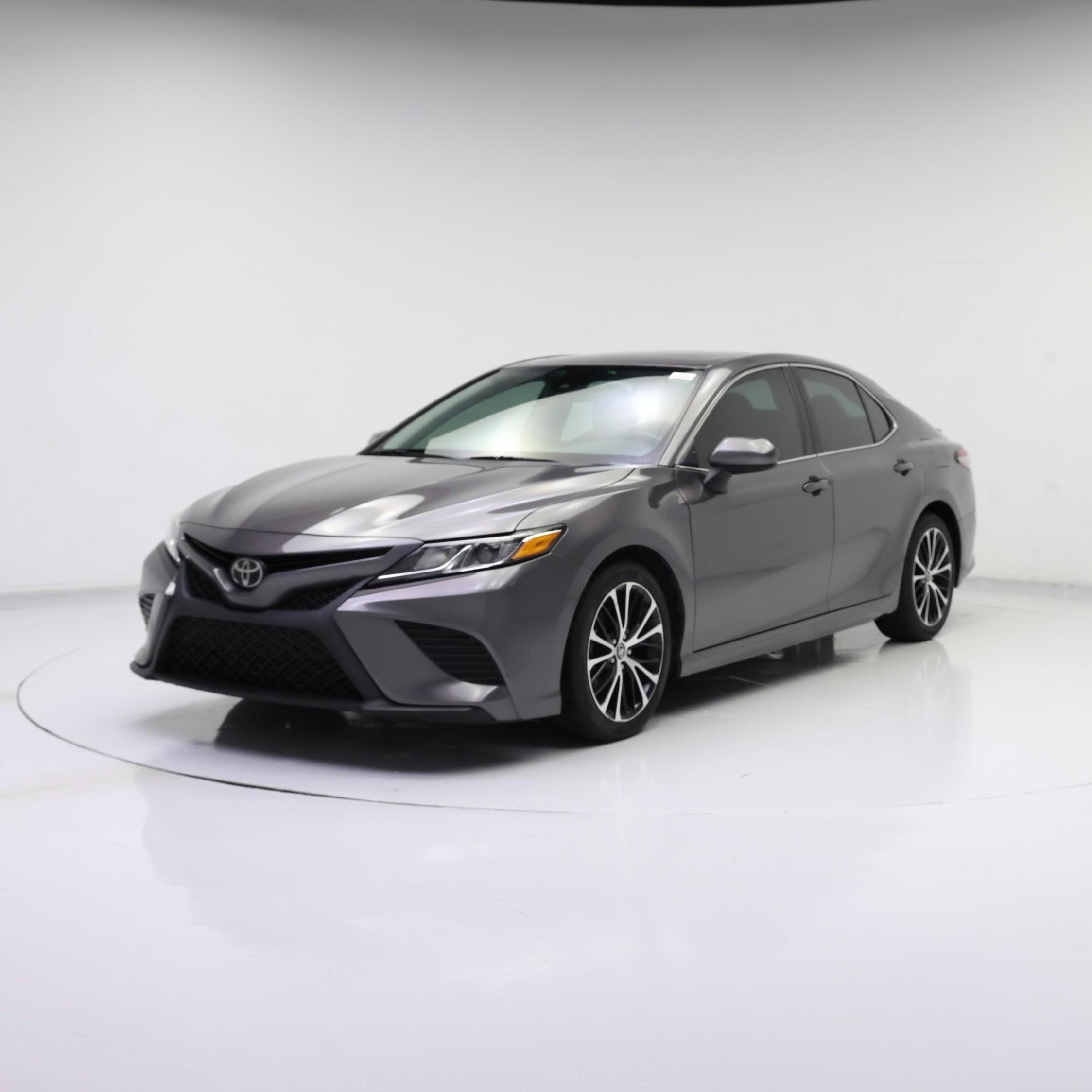 Thumbnail: 2019 Toyota Camry - 4