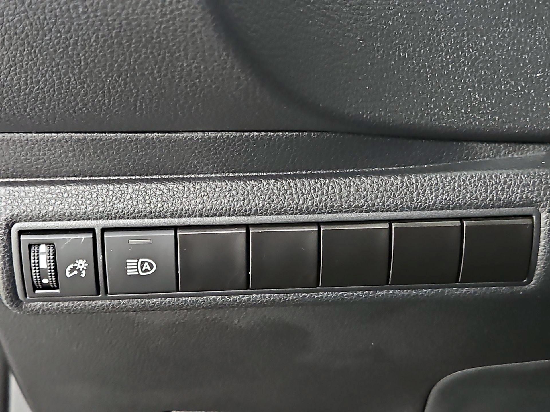 Thumbnail: 2025 Toyota Corolla - 13