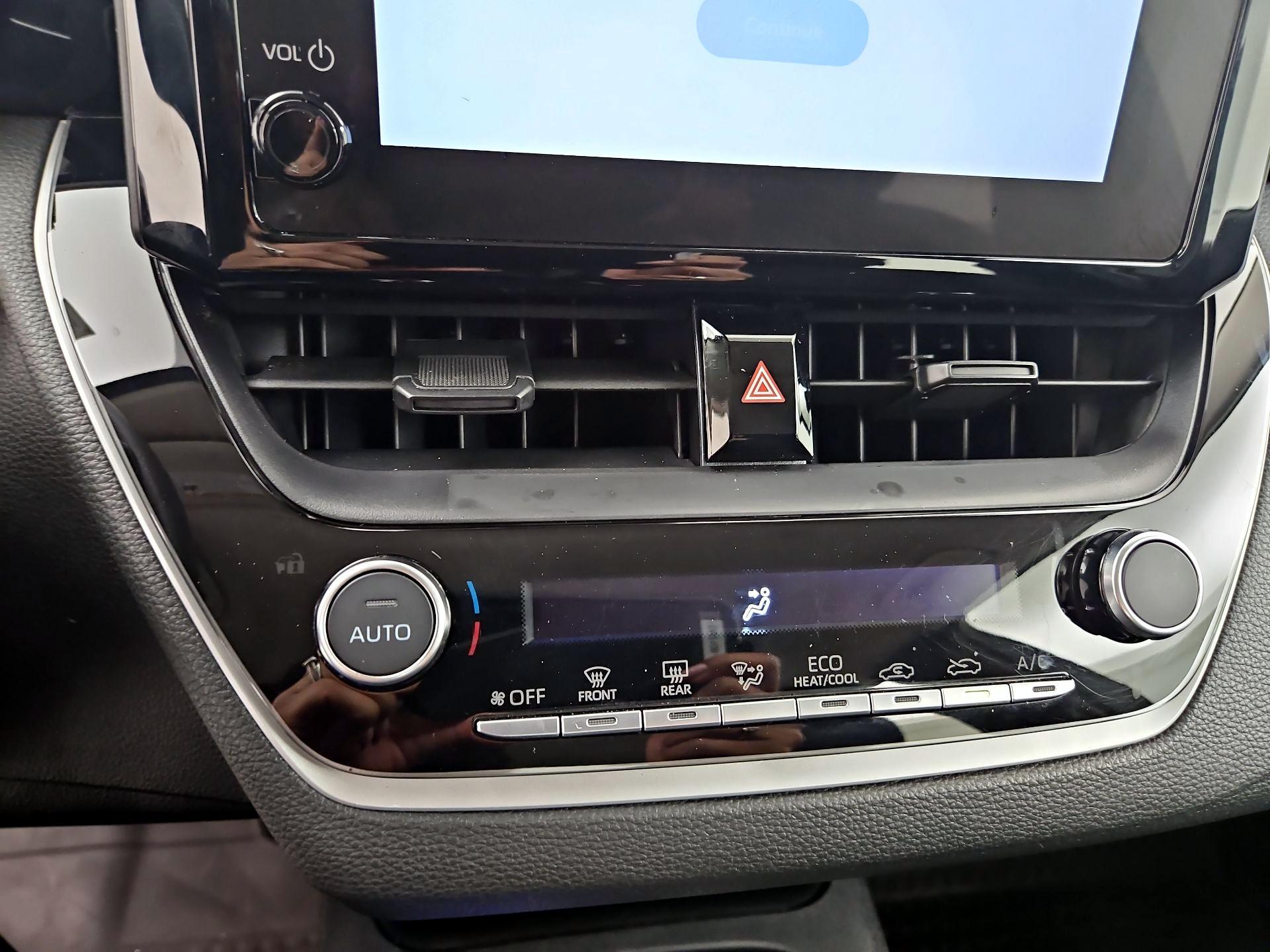 Thumbnail: 2025 Toyota Corolla - 16