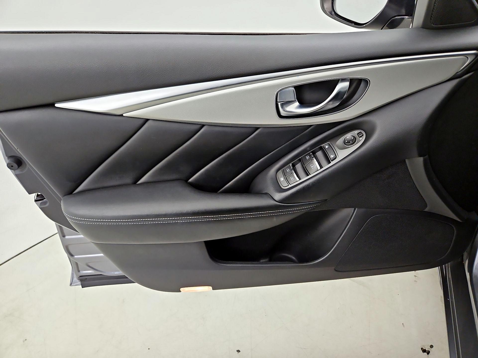 Thumbnail: 2020 INFINITI Q50 - 12