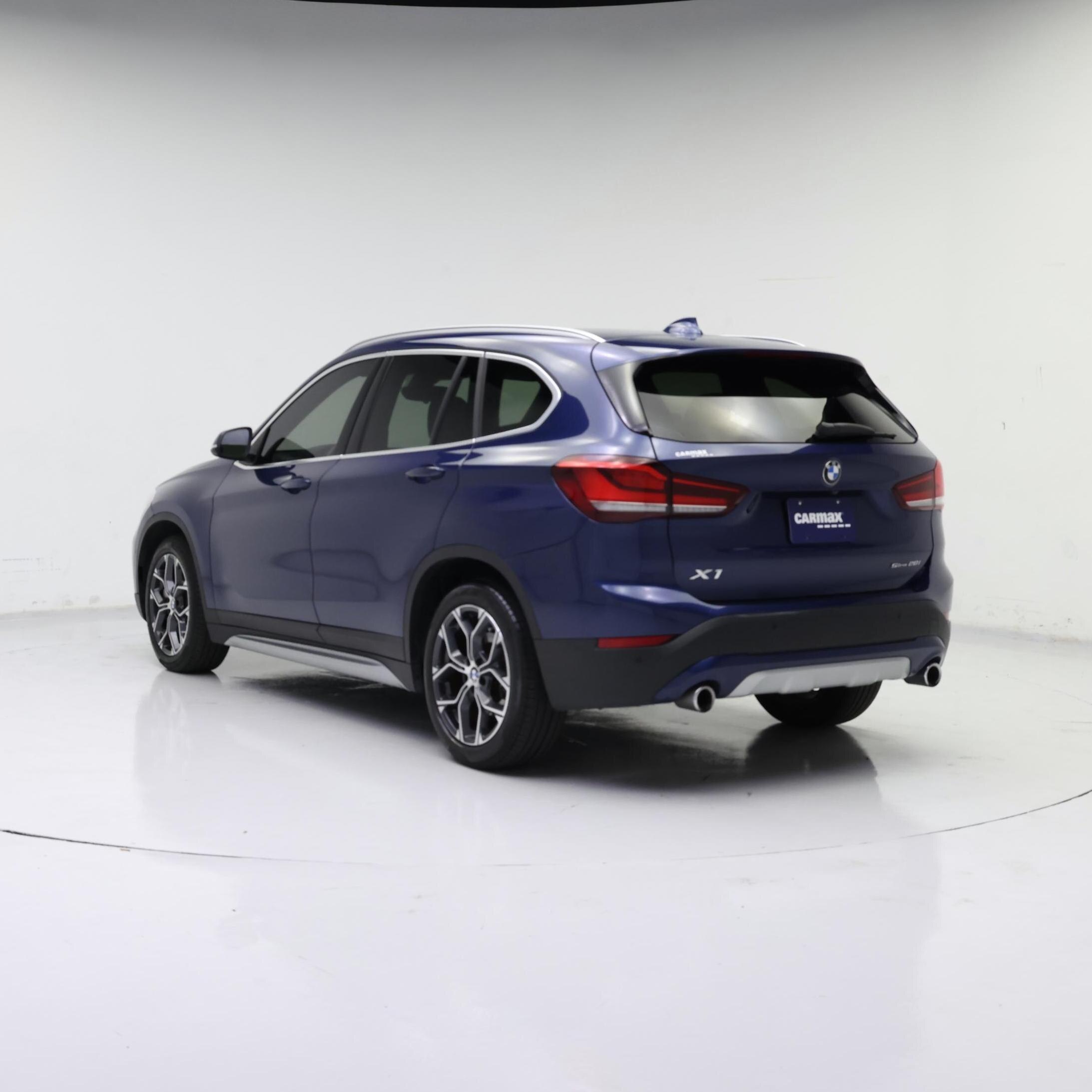 Thumbnail: 2021 BMW X1 - 2