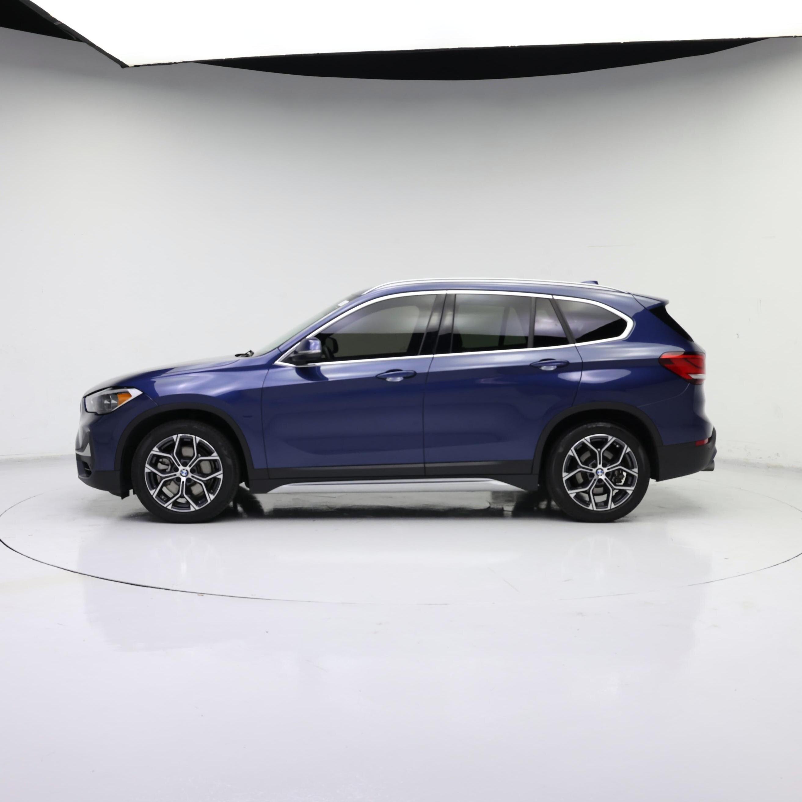 Thumbnail: 2021 BMW X1 - 3