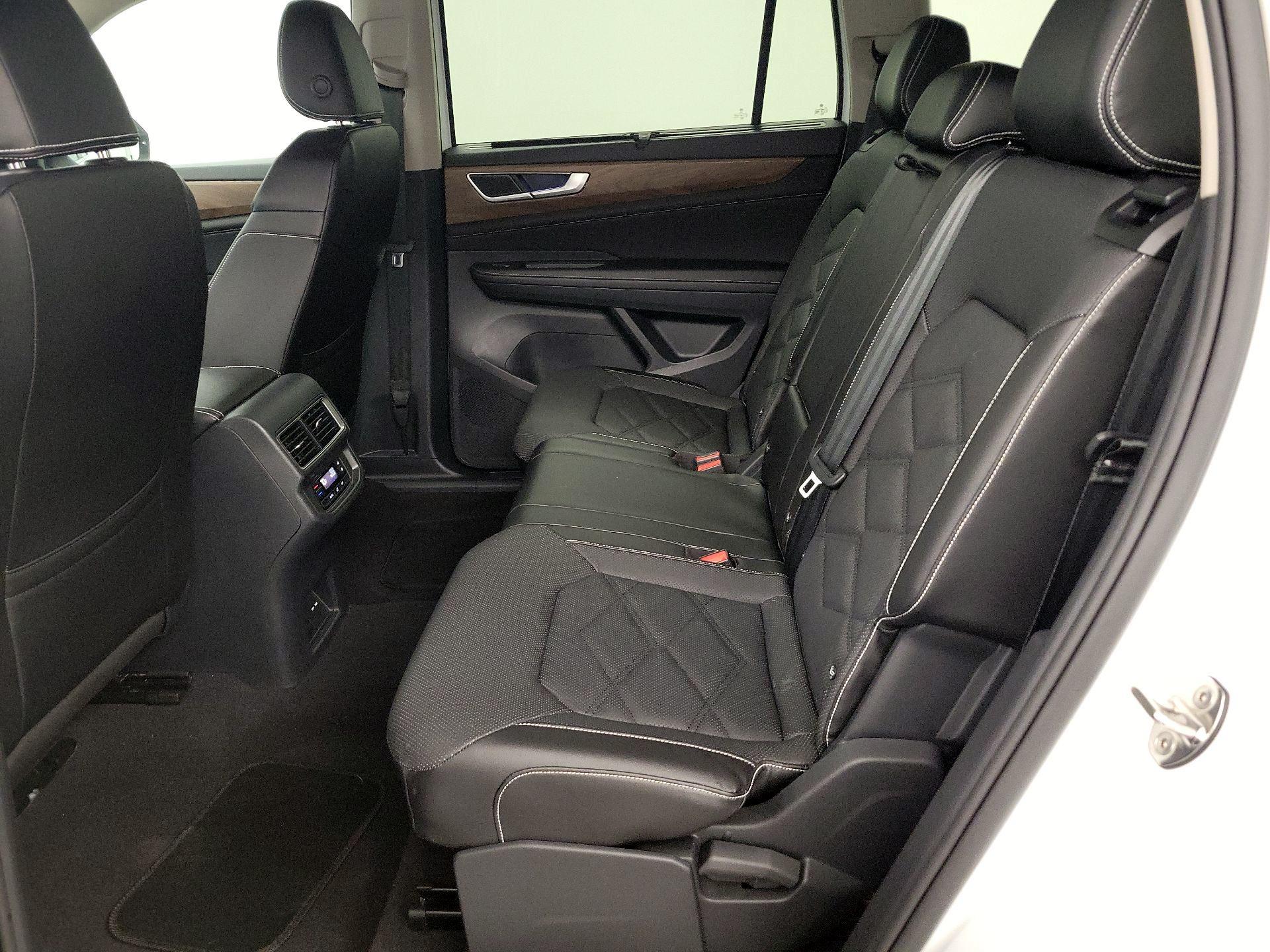 Thumbnail: 2024 Volkswagen Atlas - 19