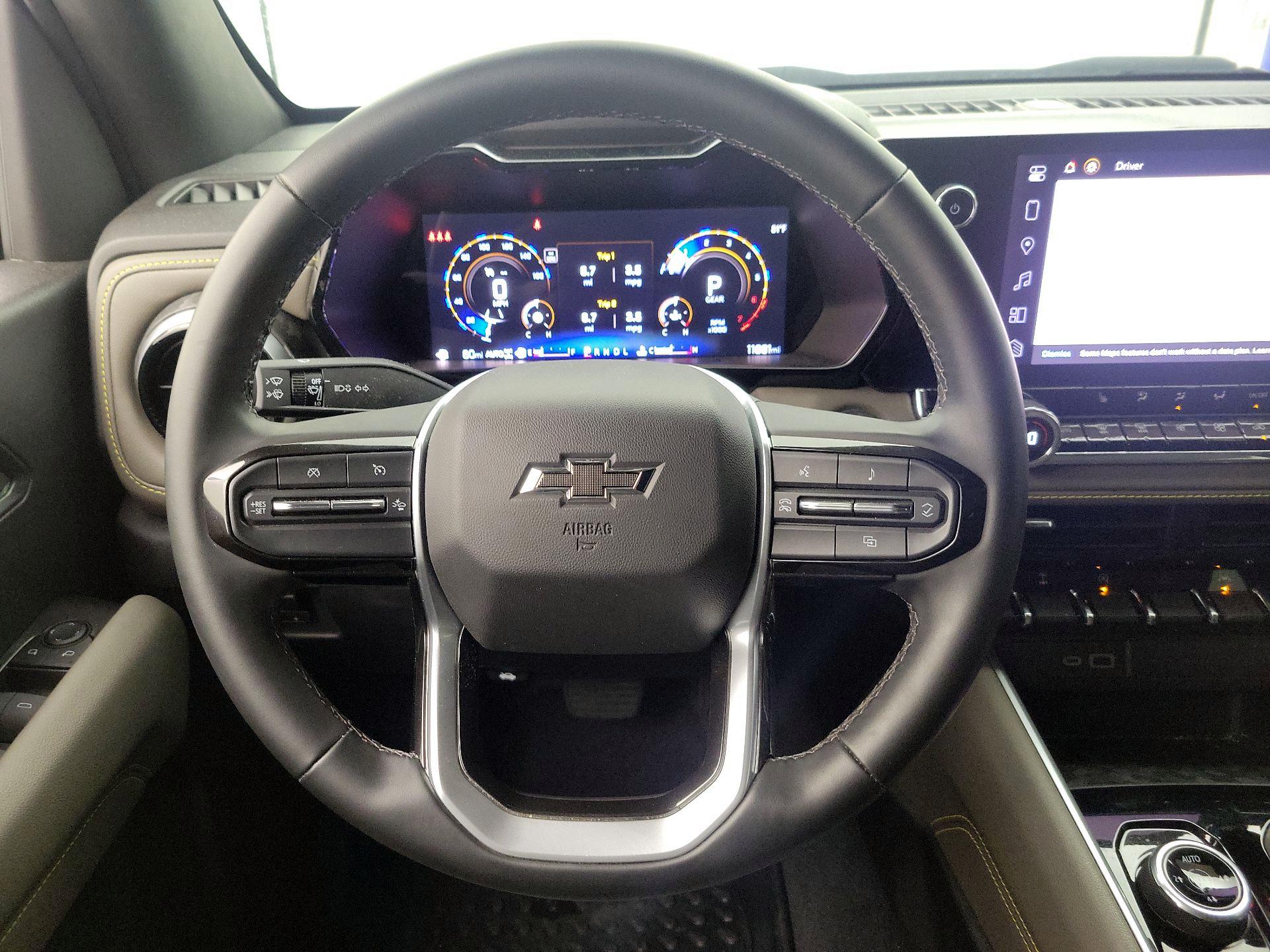 Thumbnail: 2024 Chevrolet Colorado - 10