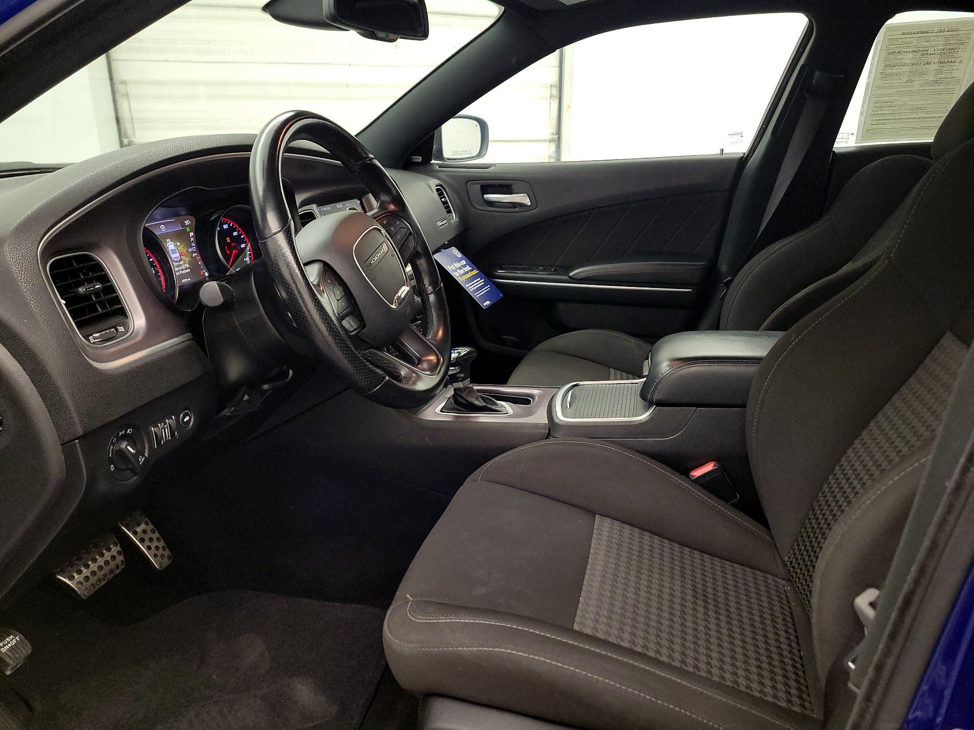 Thumbnail: 2022 Dodge Charger - 11