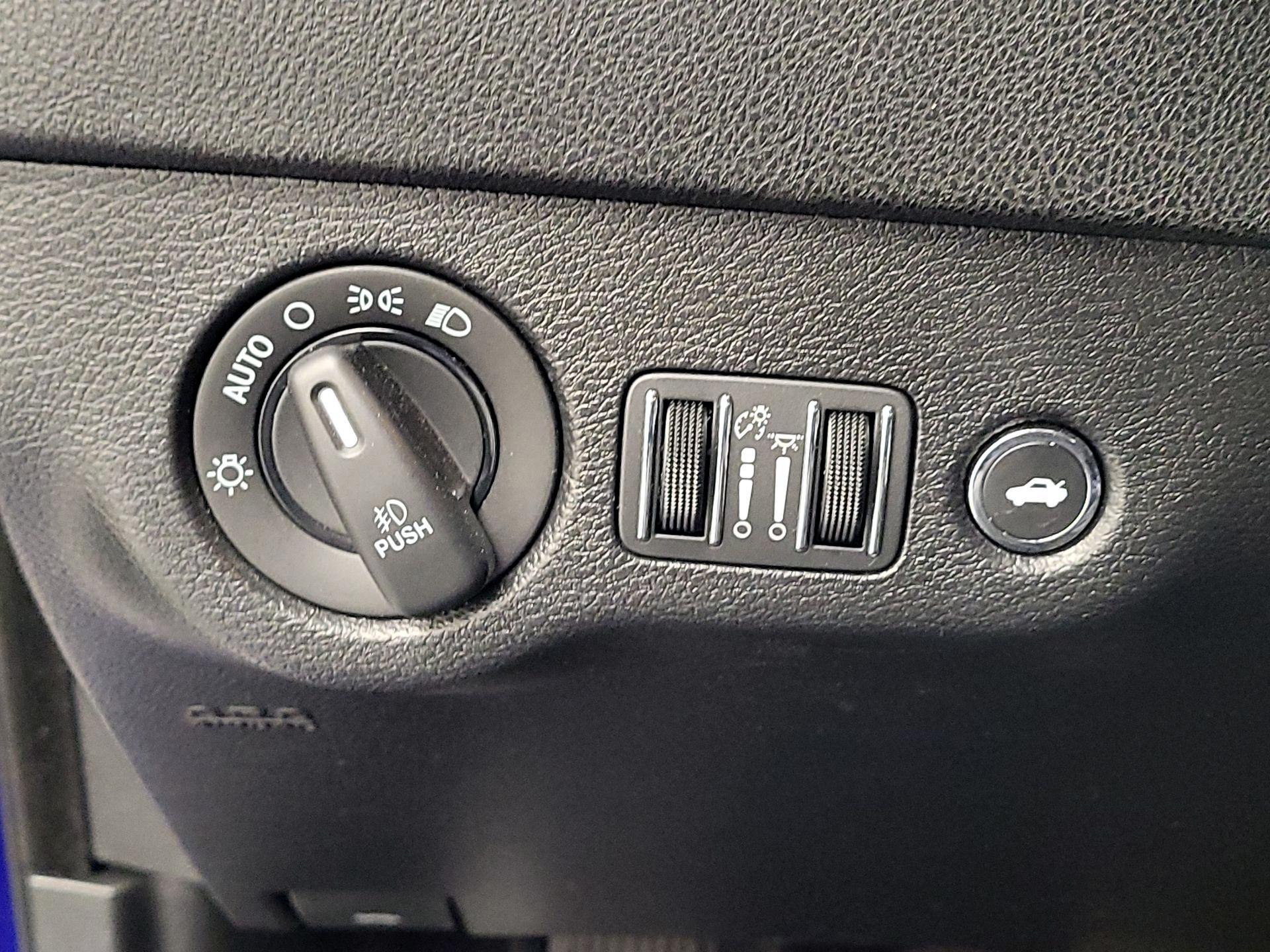 Thumbnail: 2022 Dodge Charger - 13