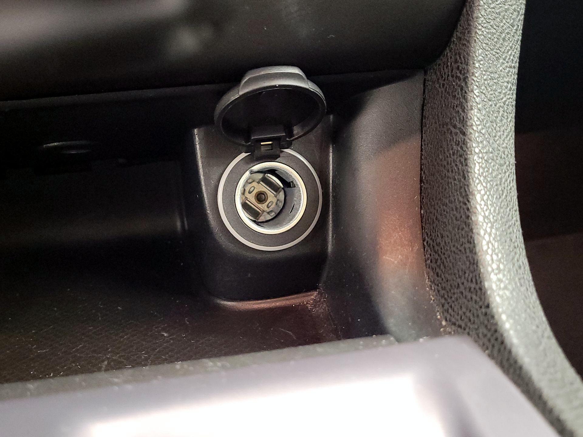 Thumbnail: 2022 Dodge Charger - 18