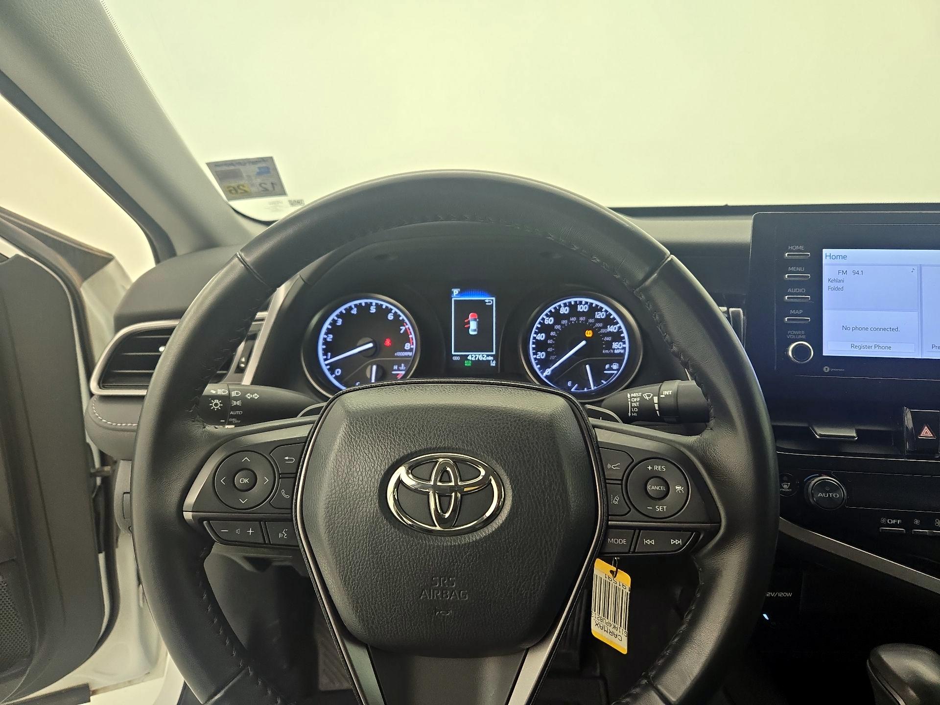 Thumbnail: 2023 Toyota Camry - 10