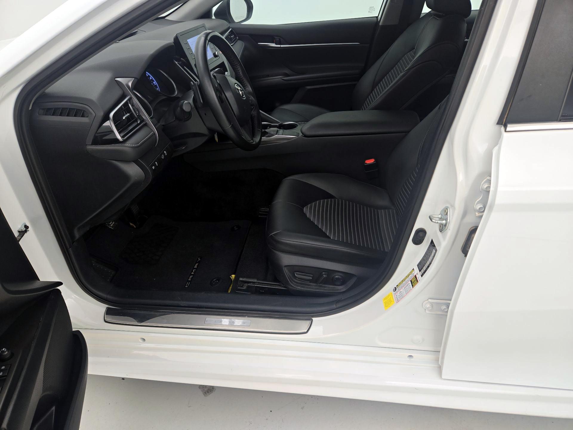 Thumbnail: 2023 Toyota Camry - 11