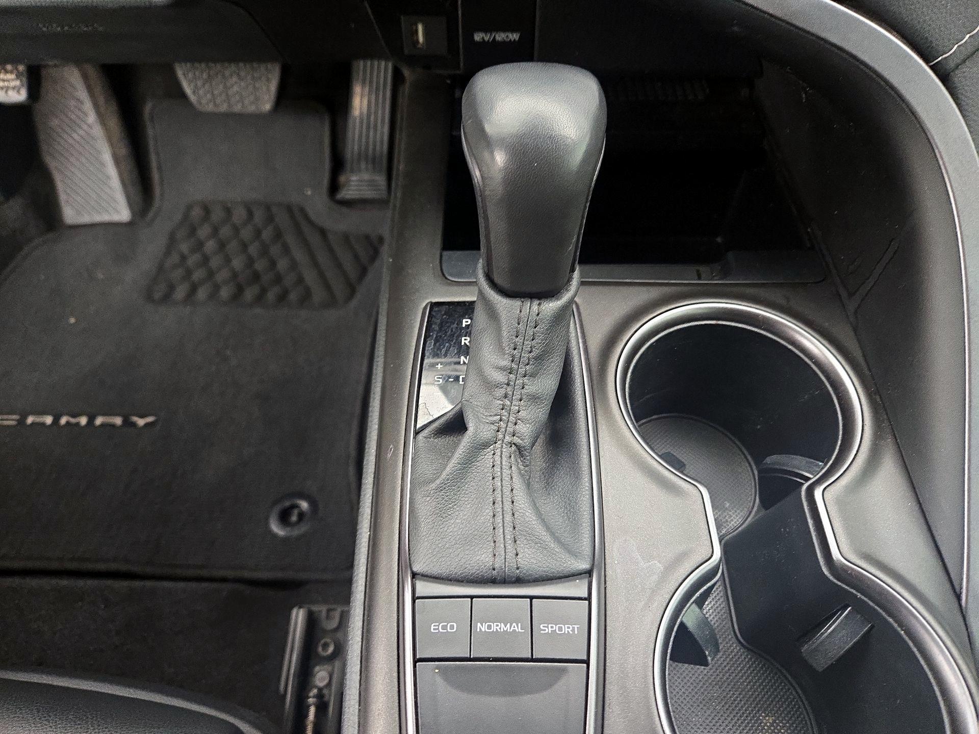 Thumbnail: 2023 Toyota Camry - 17