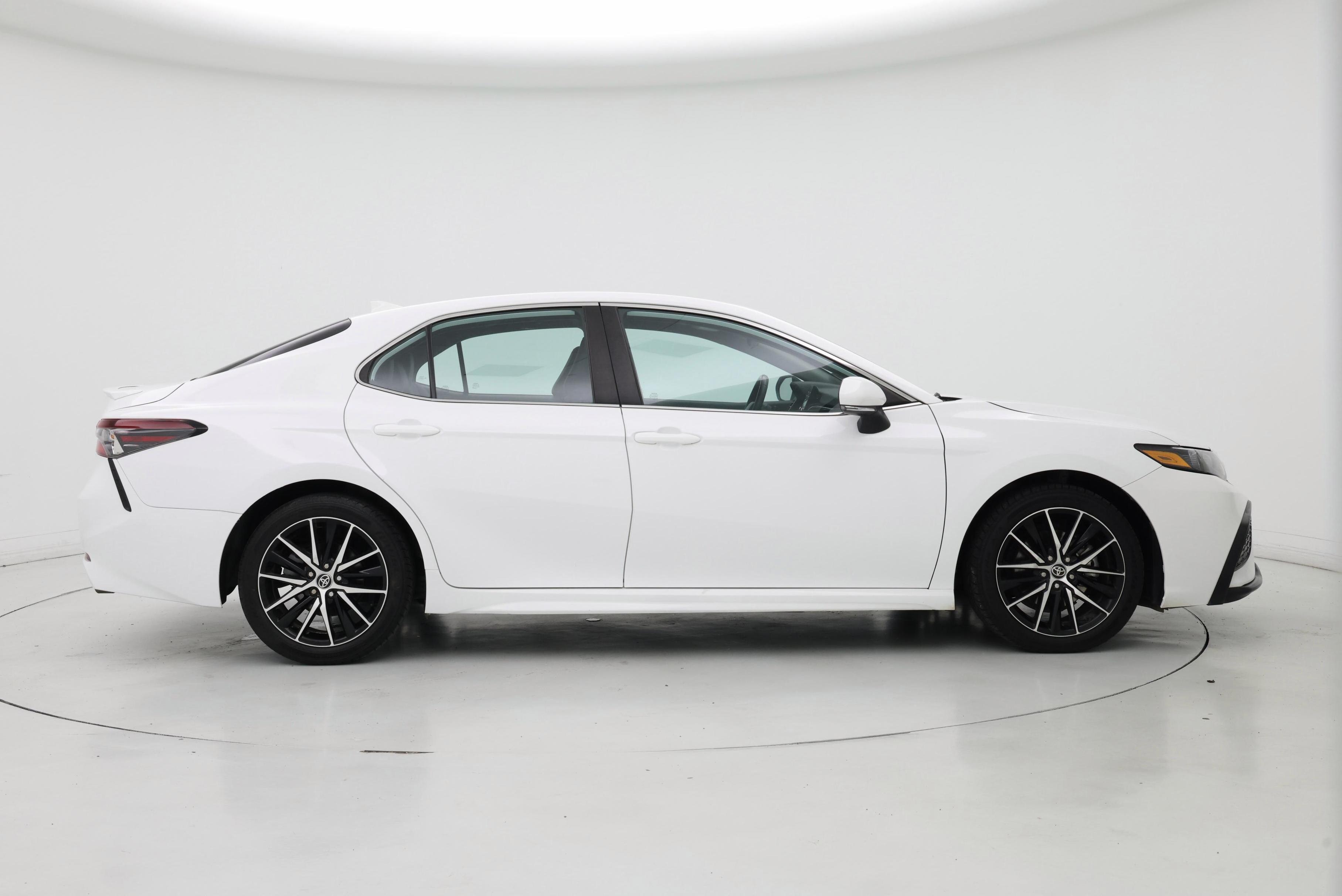 Thumbnail: 2023 Toyota Camry - 7