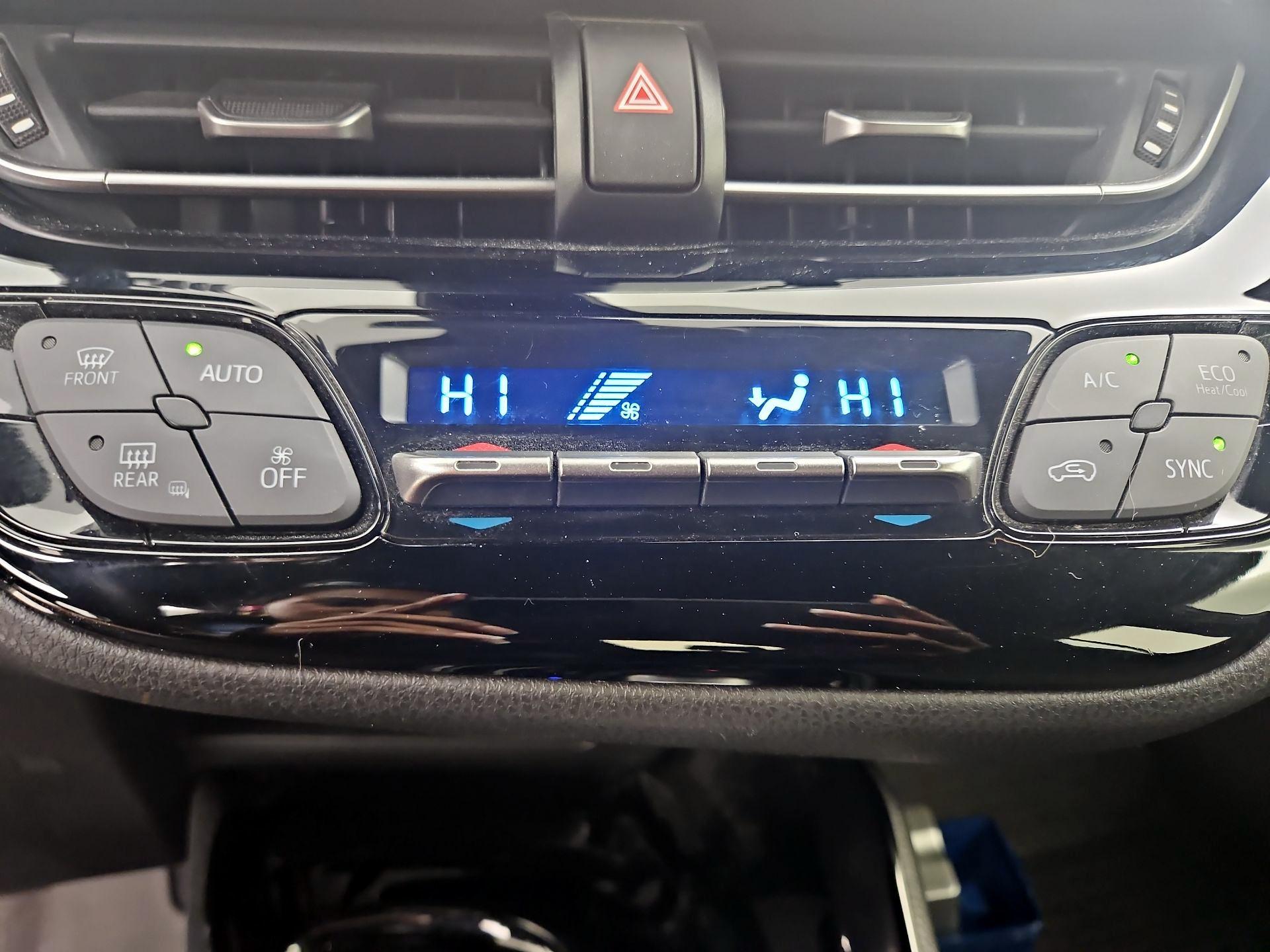 Thumbnail: 2020 Toyota C-HR - 17