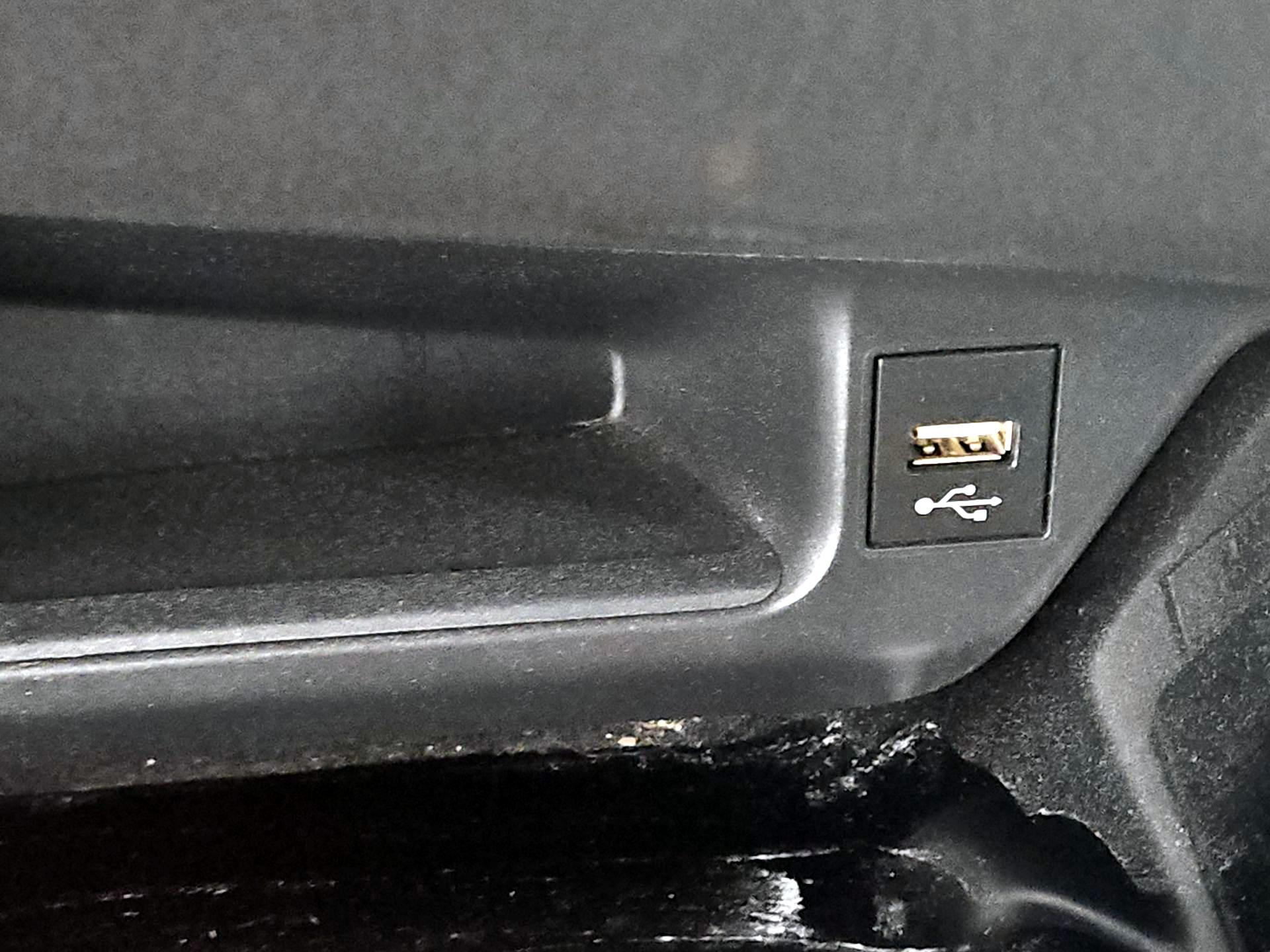 Thumbnail: 2020 Toyota C-HR - 19