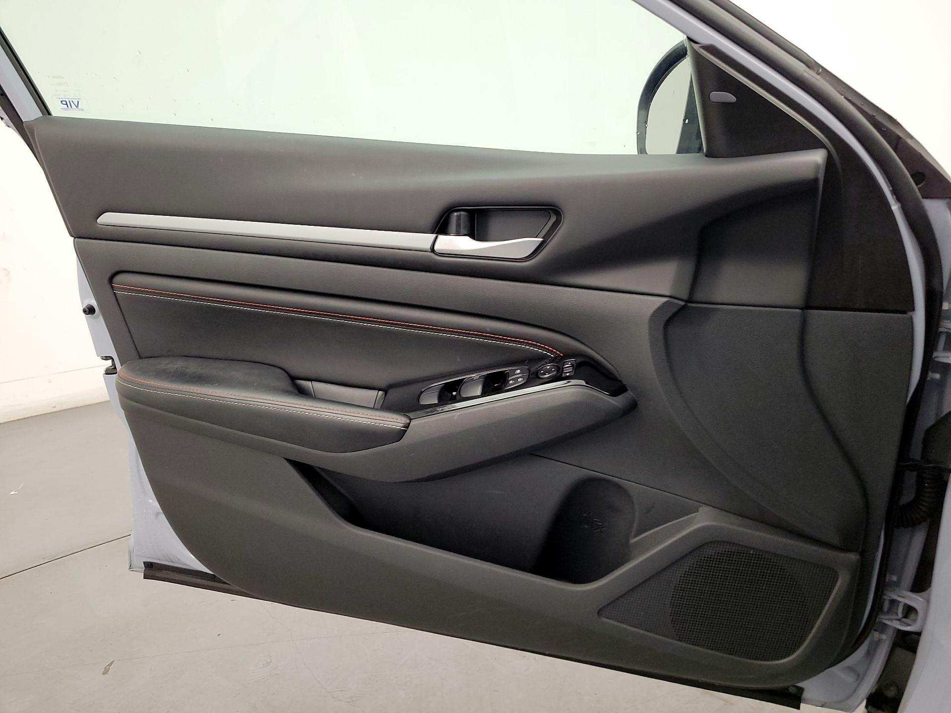 Thumbnail: 2023 Nissan Altima - 12