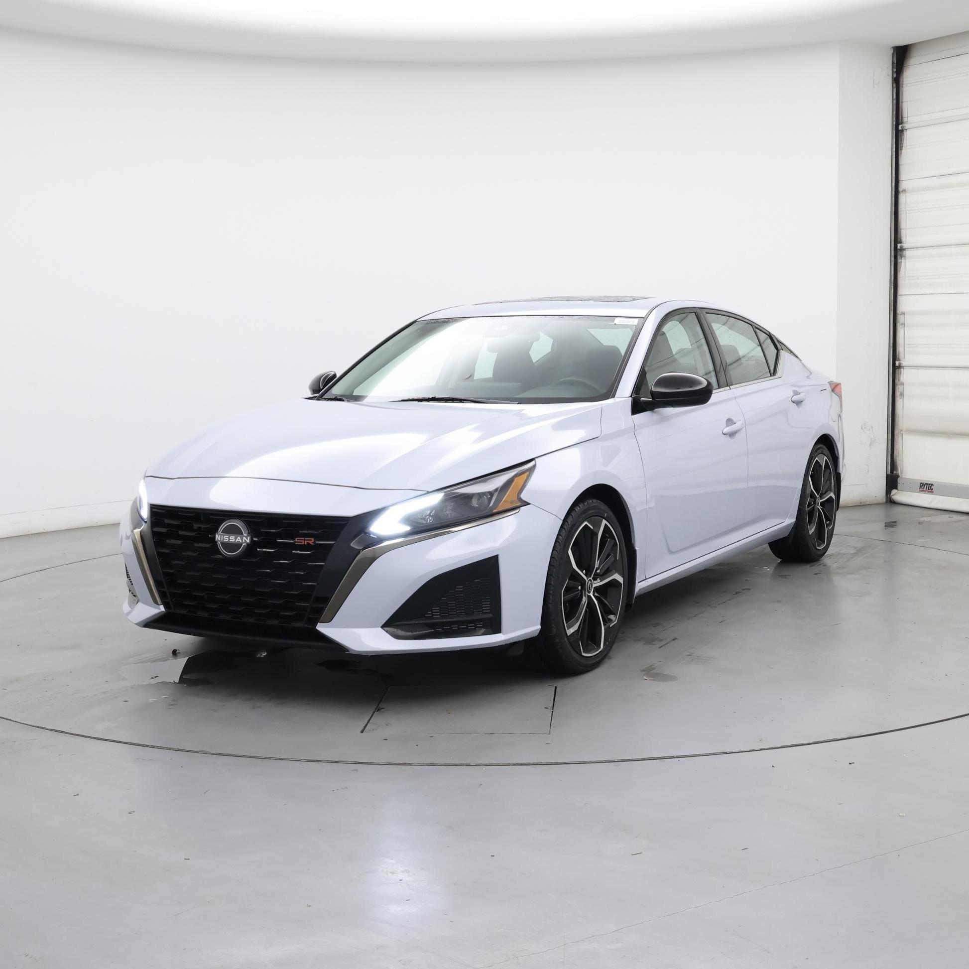 Thumbnail: 2023 Nissan Altima - 4