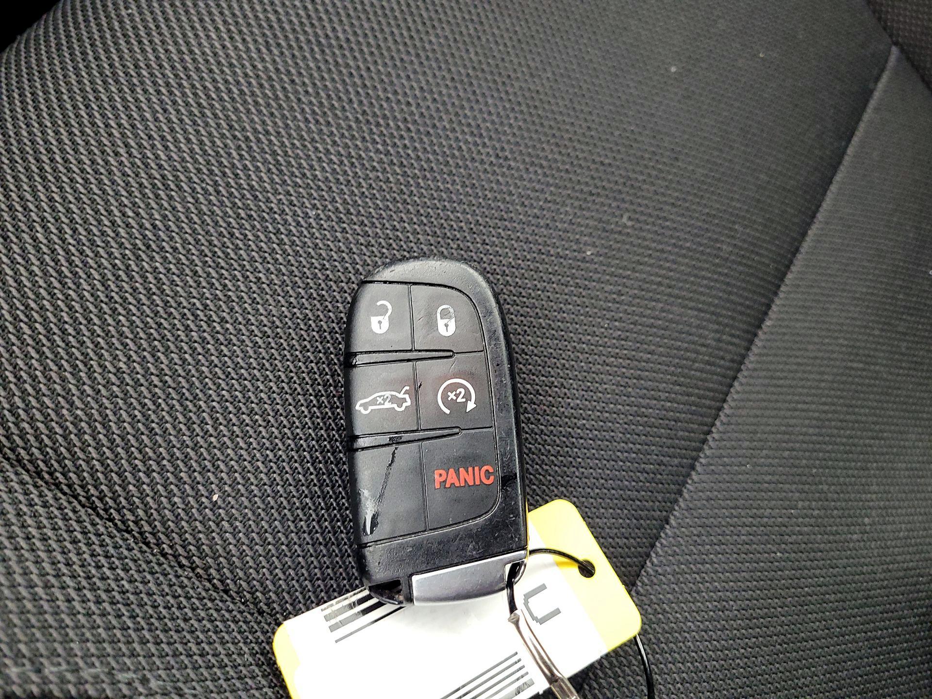 Thumbnail: 2022 Dodge Charger - 18