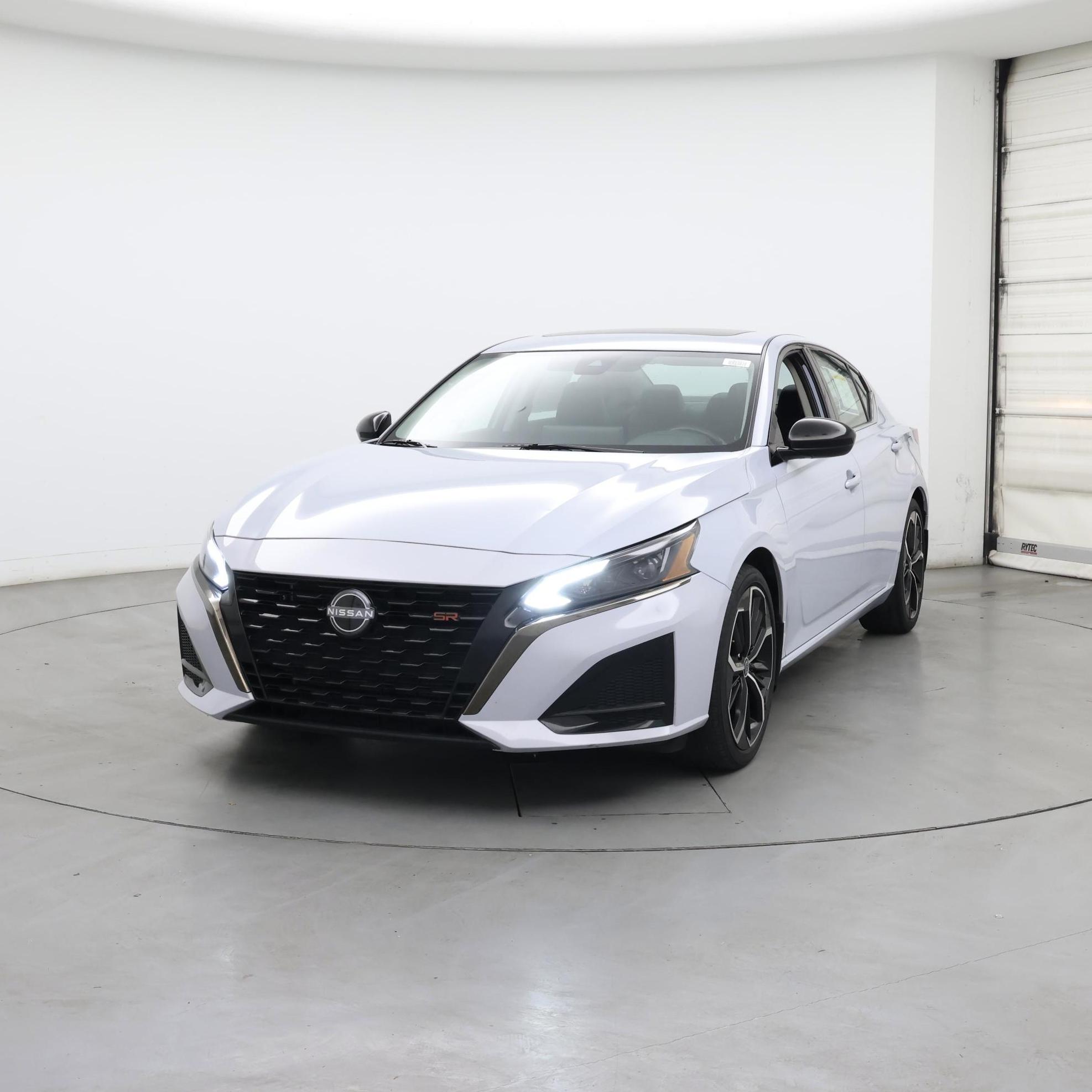 Thumbnail: 2023 Nissan Altima - 4