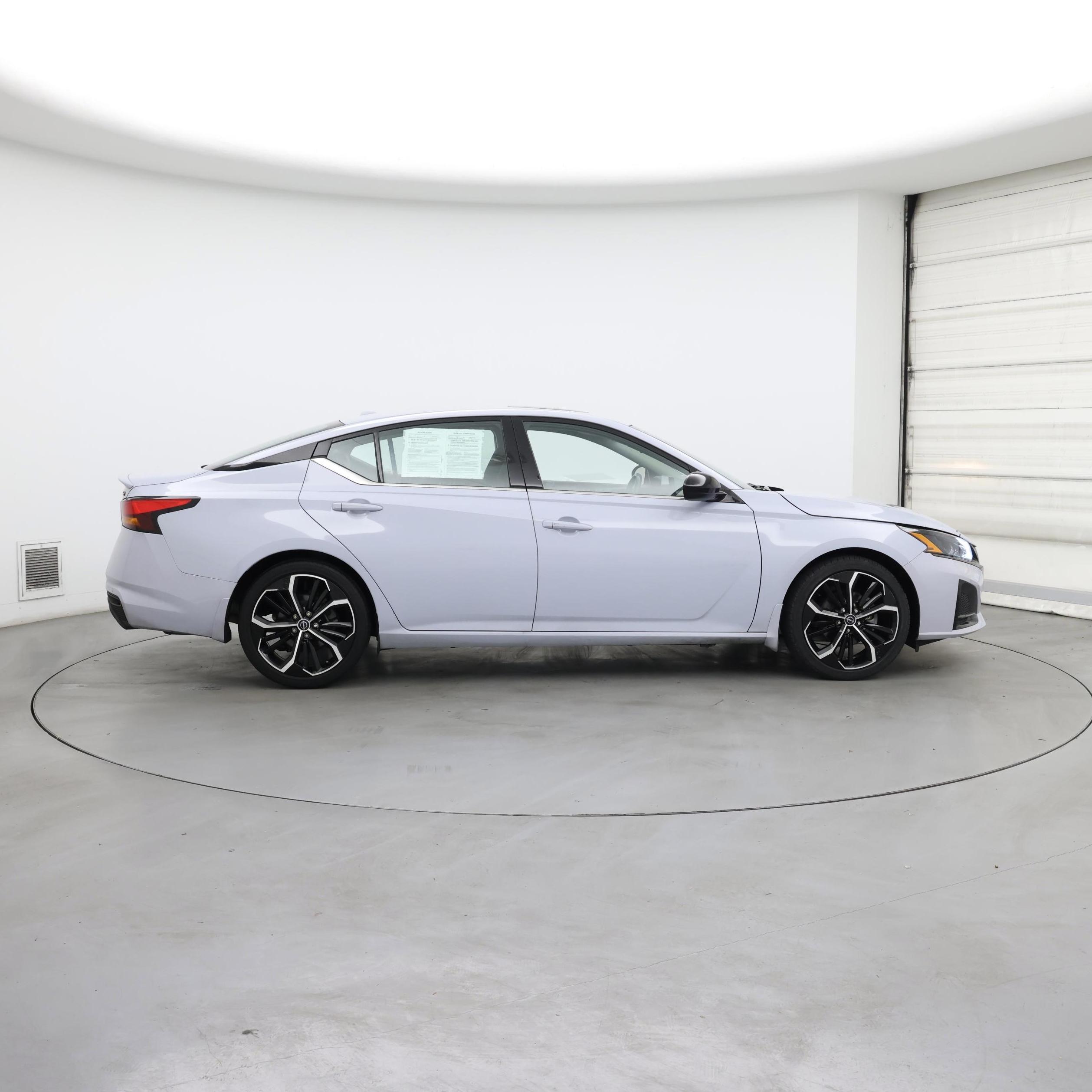 Thumbnail: 2023 Nissan Altima - 7