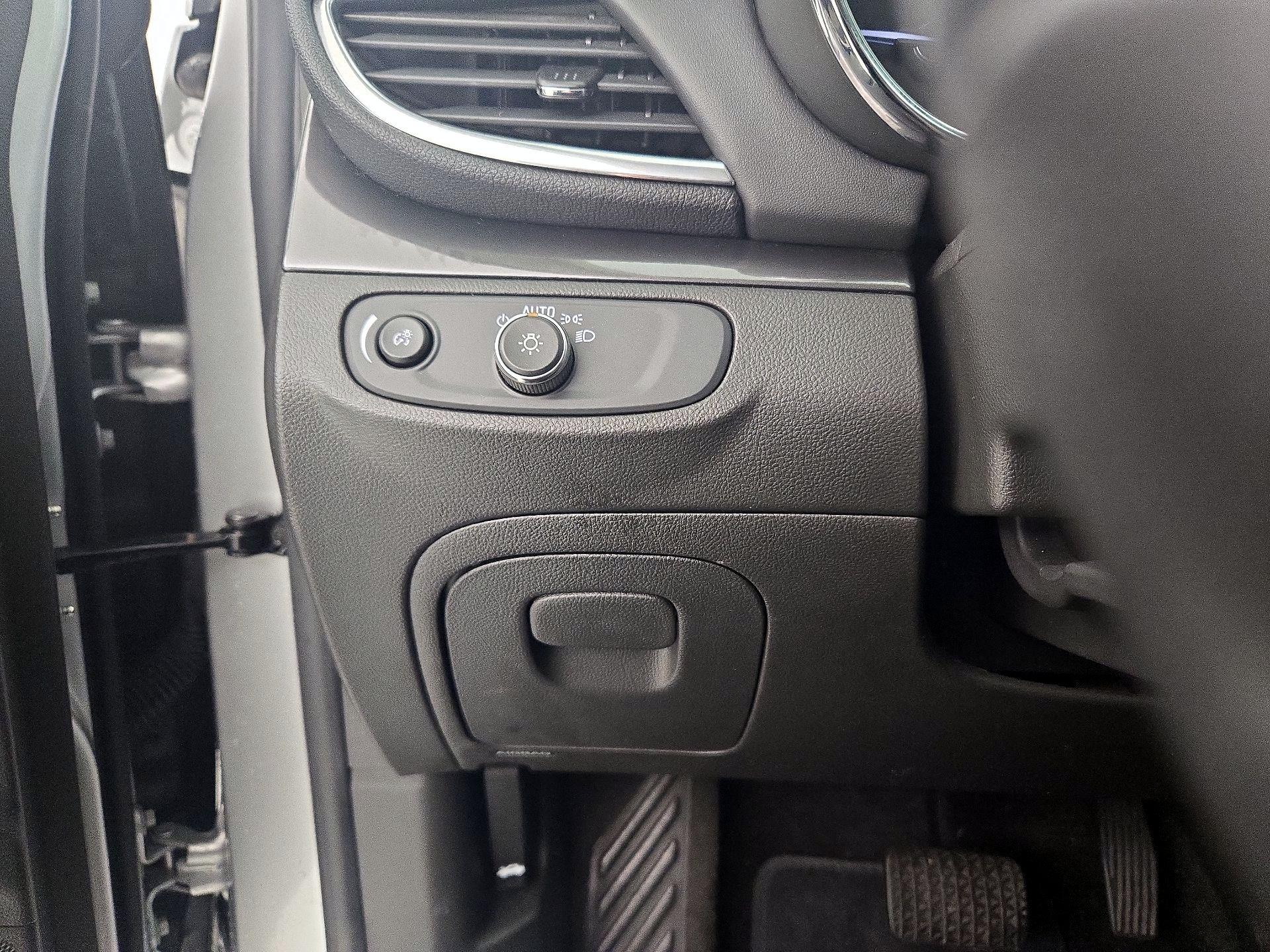 Thumbnail: 2022 Buick Encore - 13