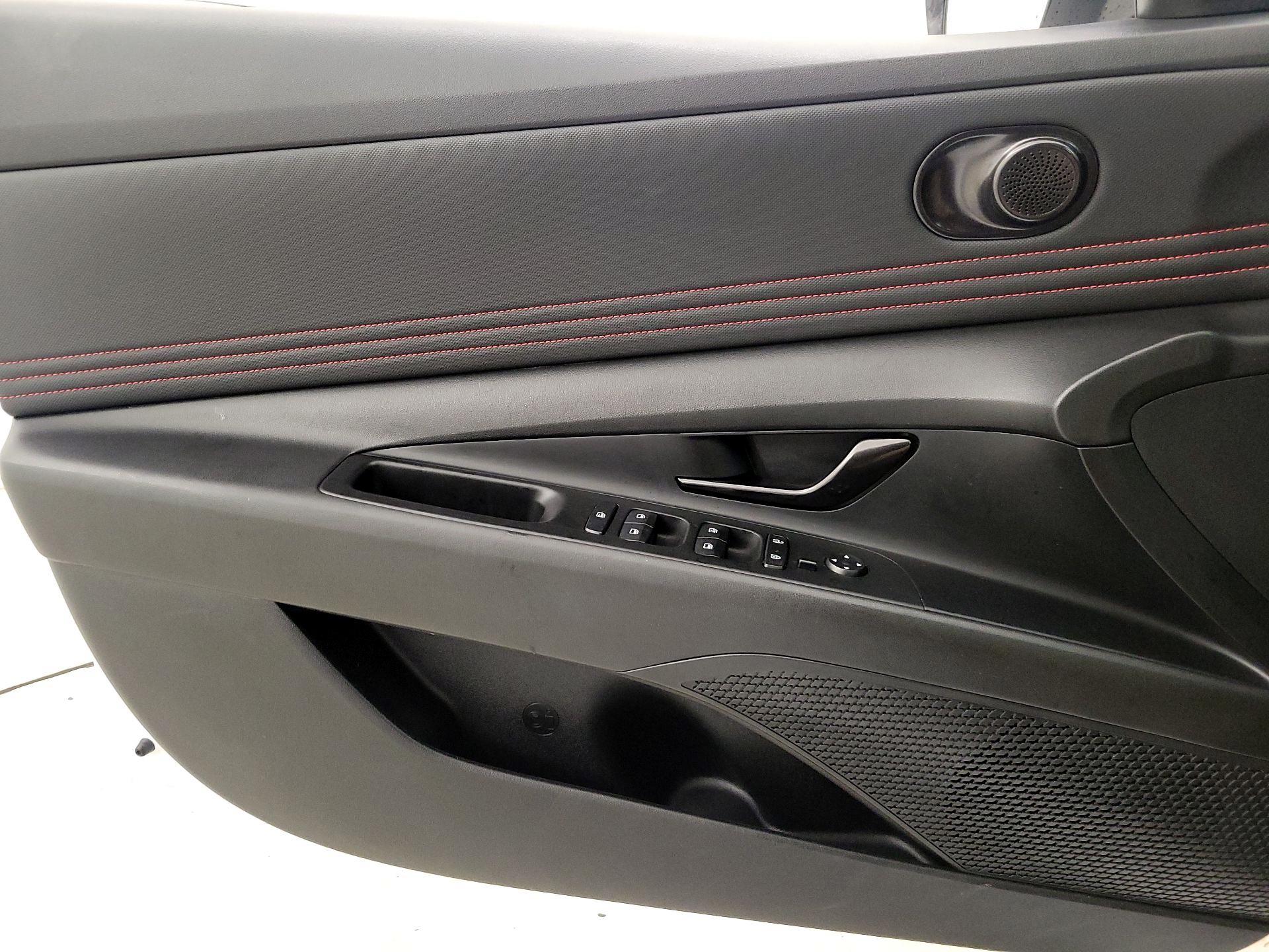 Thumbnail: 2023 Hyundai Elantra - 12