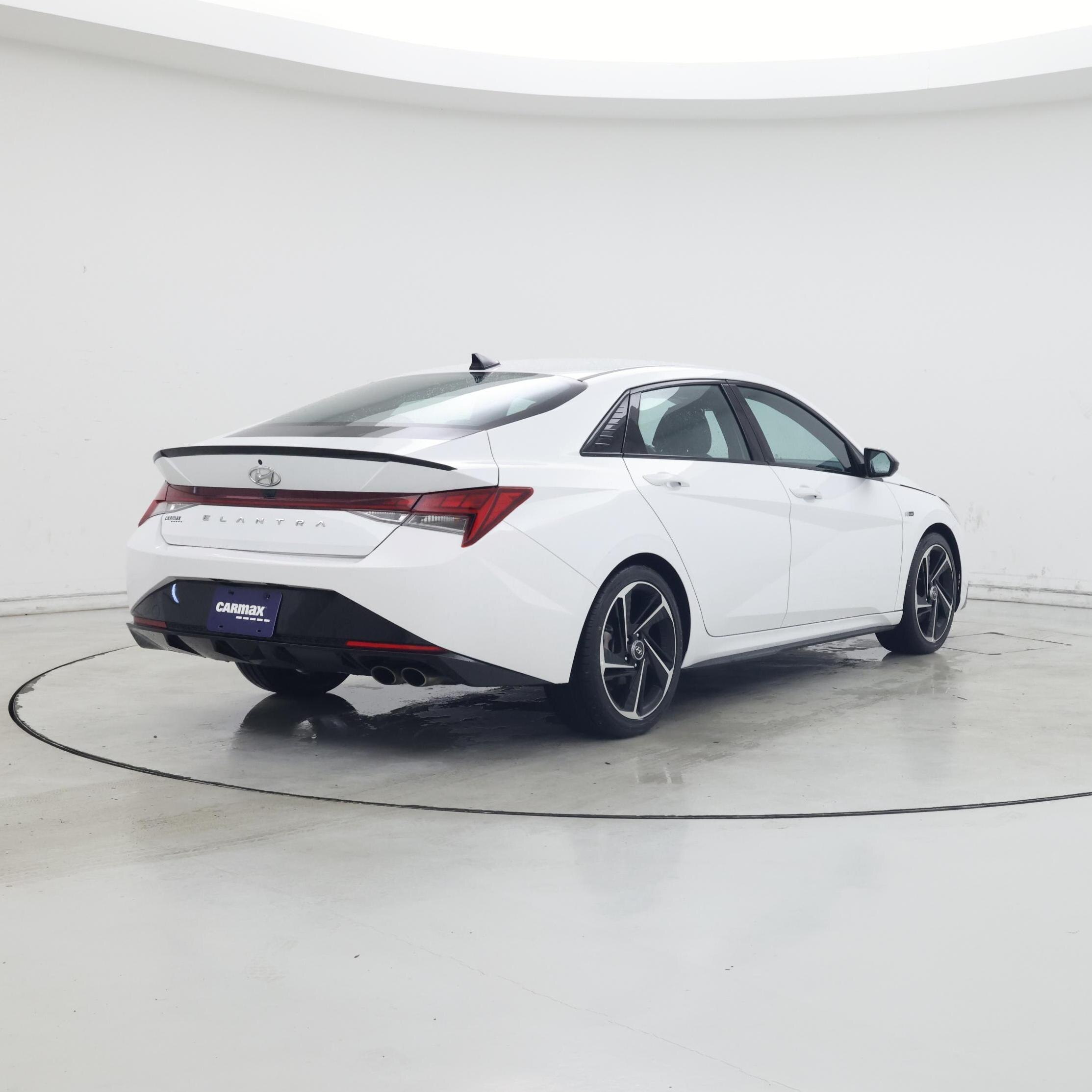 Thumbnail: 2023 Hyundai Elantra - 8