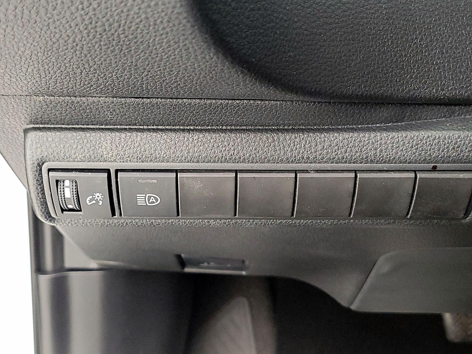 Thumbnail: 2023 Toyota Corolla - 13