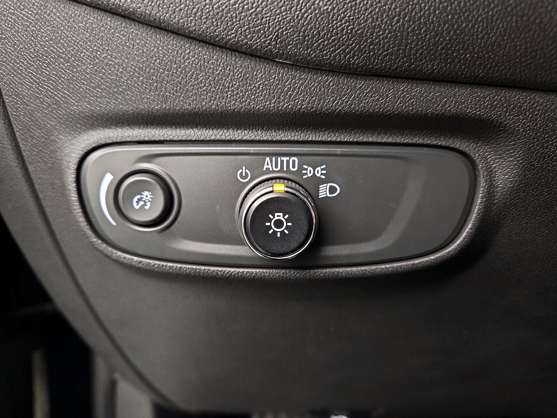 Thumbnail: 2023 Chevrolet Equinox - 13