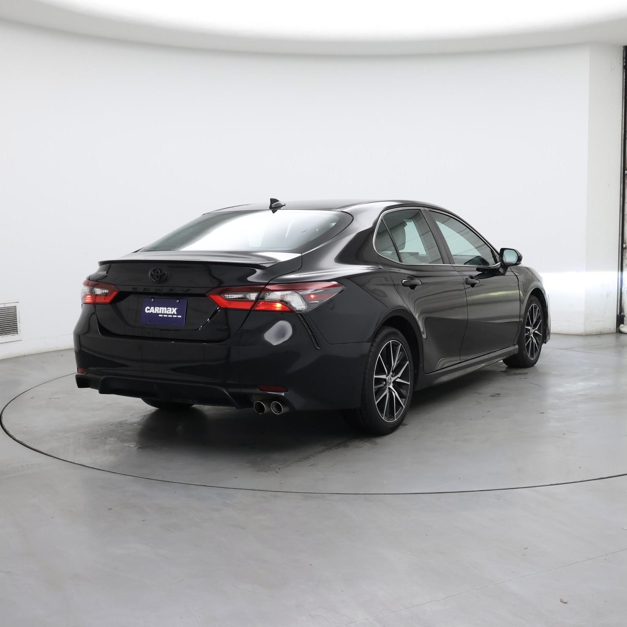 Thumbnail: 2022 Toyota Camry - 8