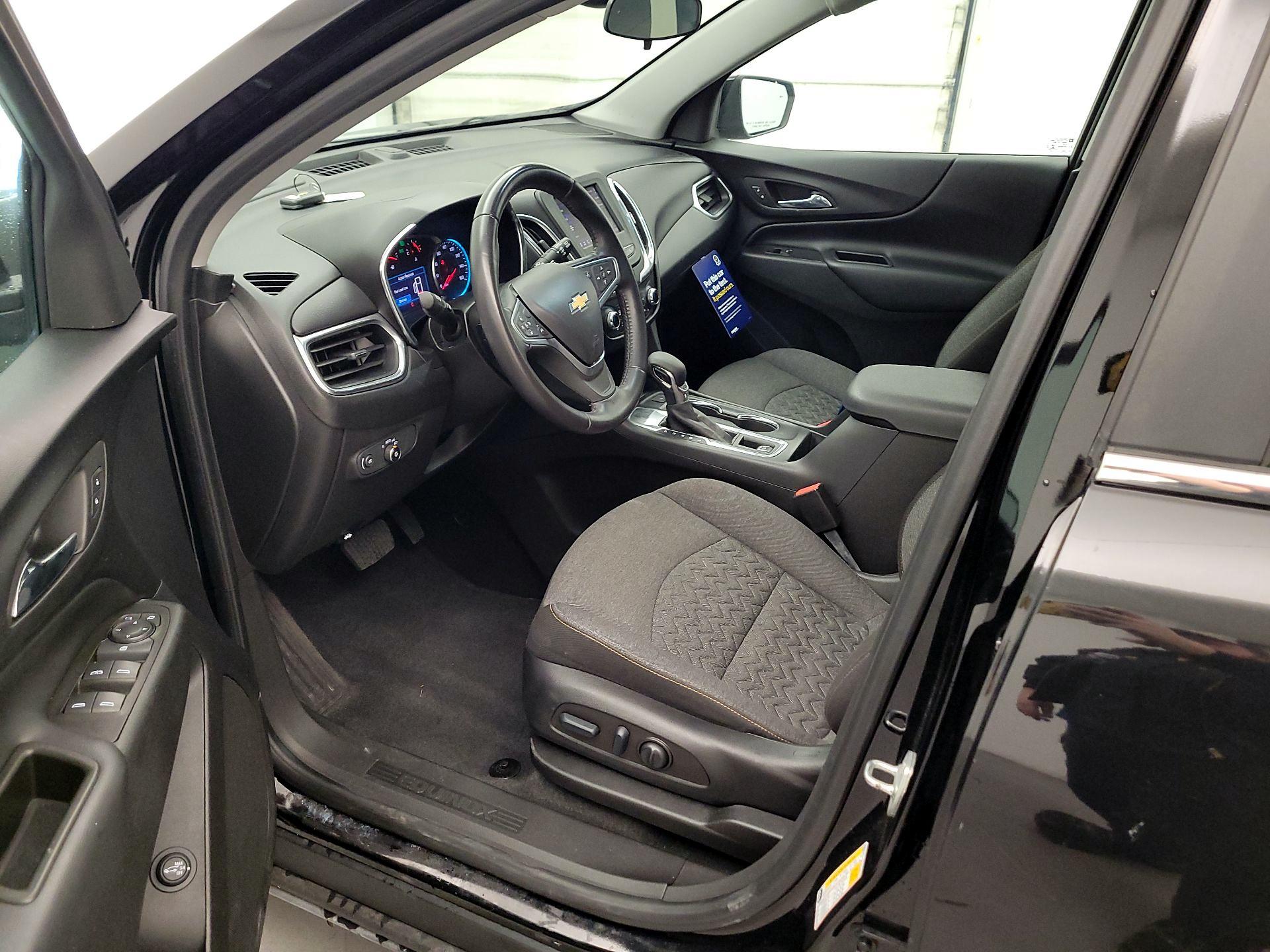 Thumbnail: 2022 Chevrolet Equinox - 11