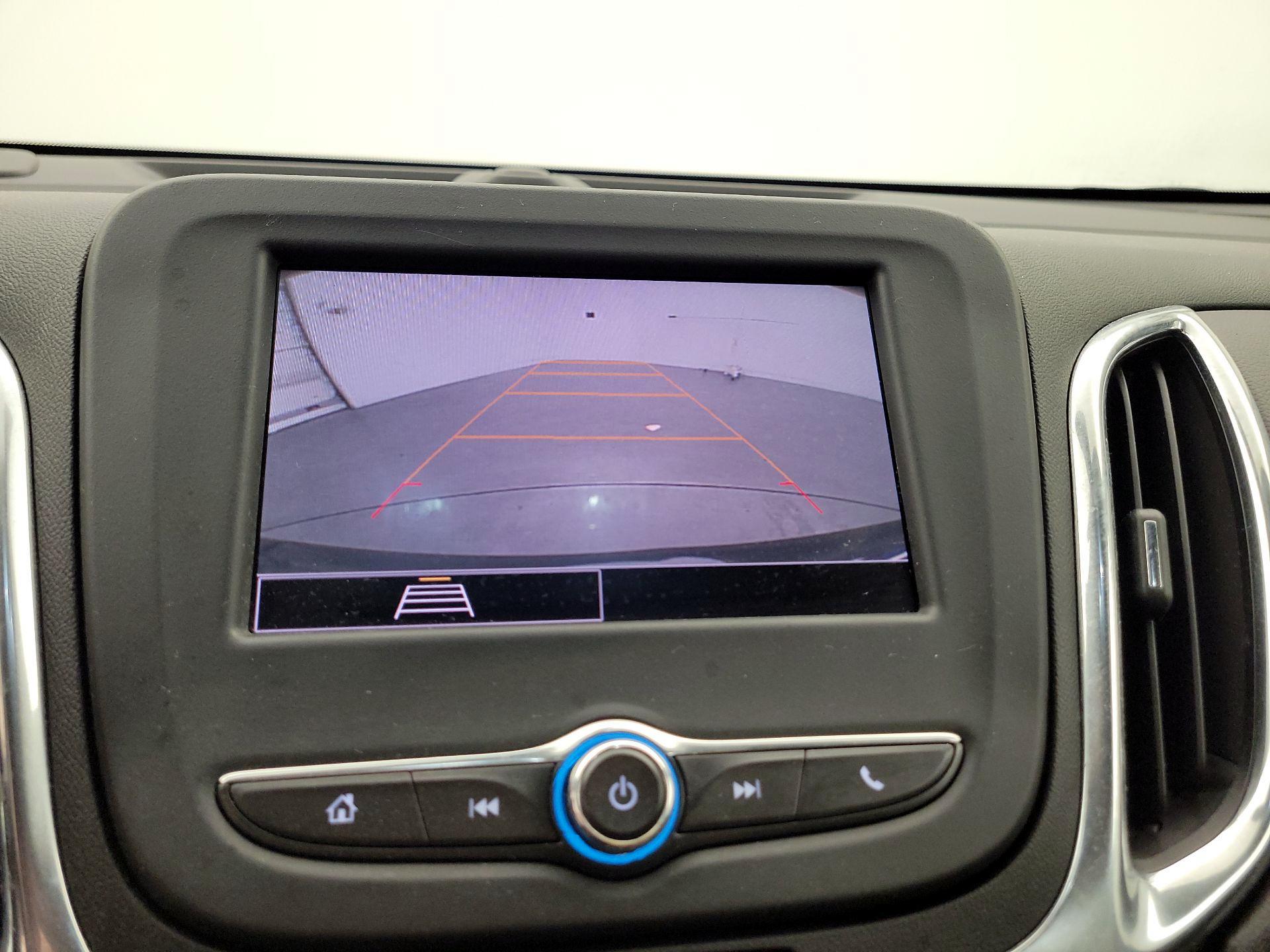 Thumbnail: 2022 Chevrolet Equinox - 14