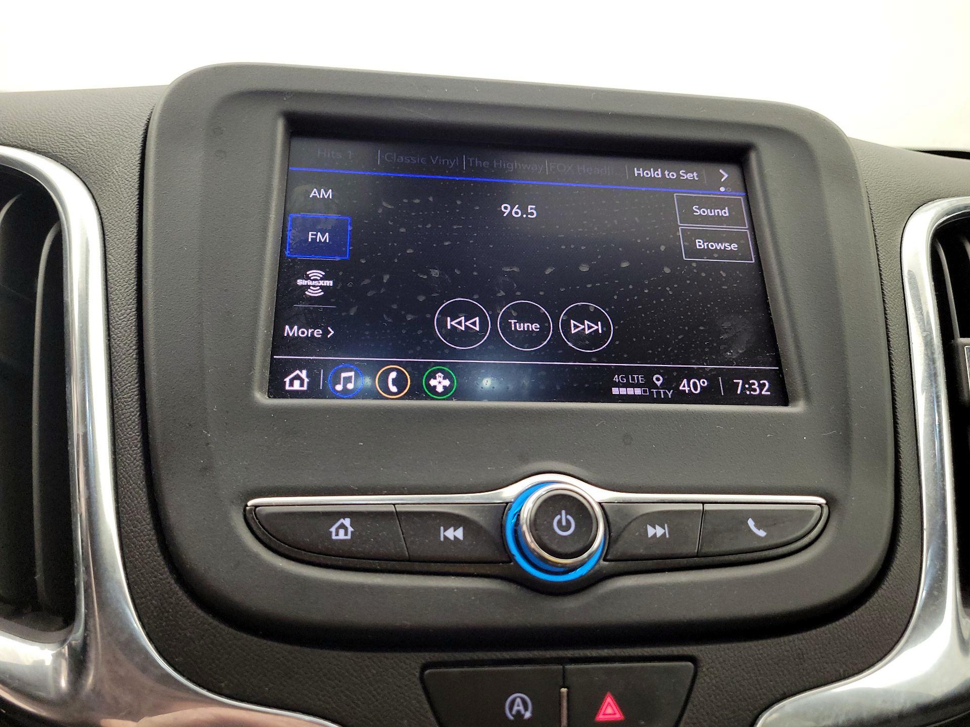 Thumbnail: 2022 Chevrolet Equinox - 15